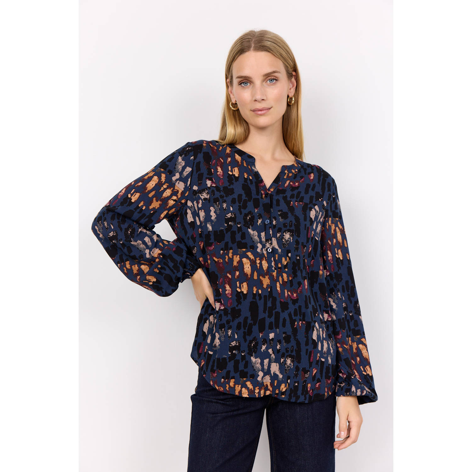Soyaconcept blouse IMA met all over print donkerblauw zwart oranje
