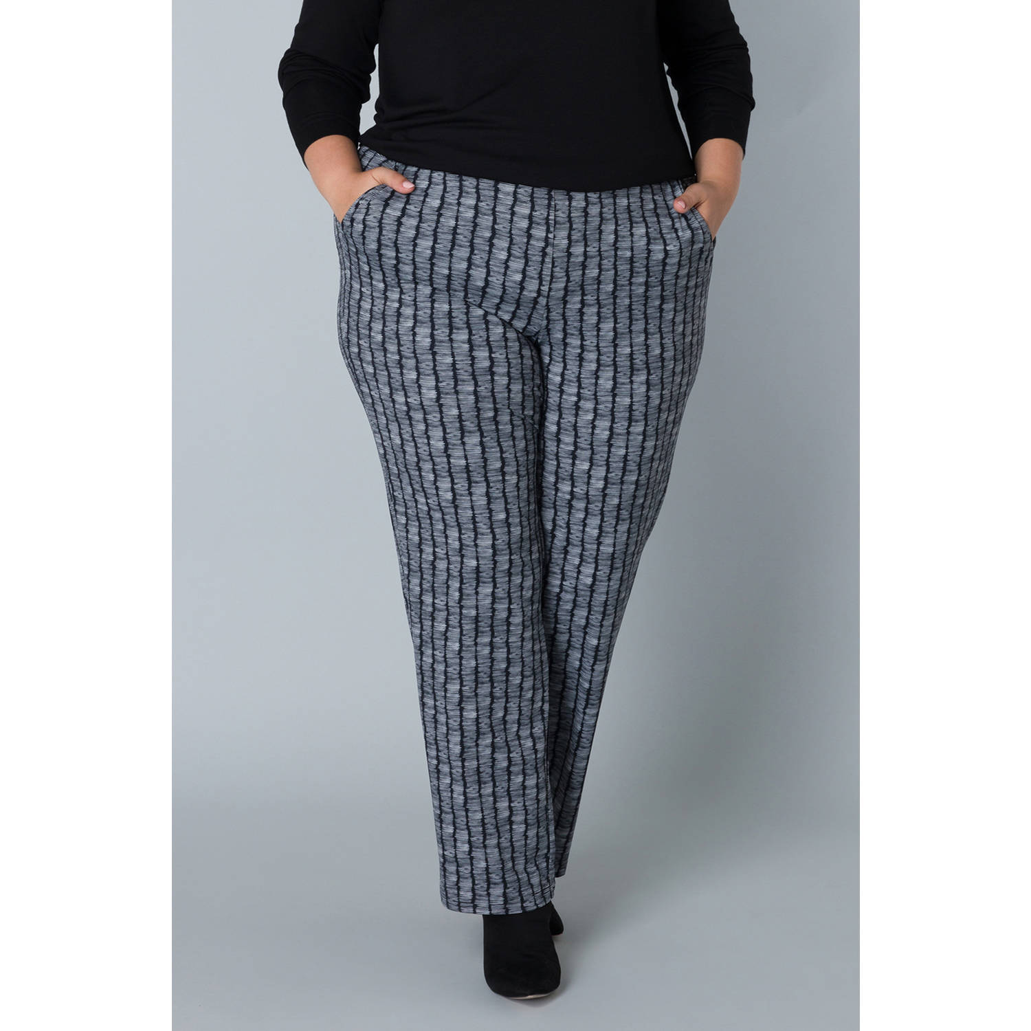 Colletta regular fit broek met all over print zwart ecru