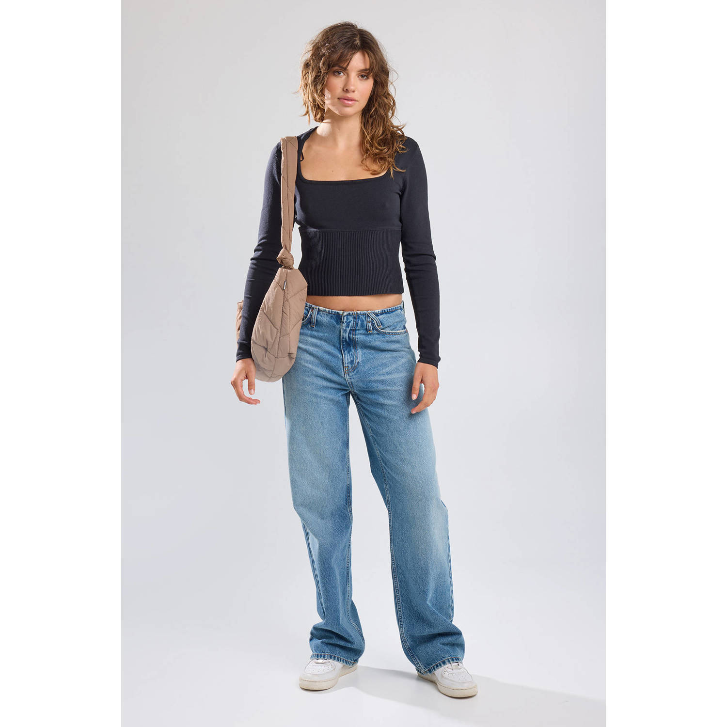 America Today ribgebreide top zwart