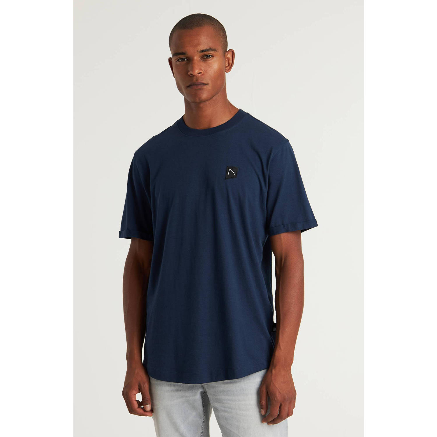 CHASIN' T-shirt Bro met logo donkerblauw