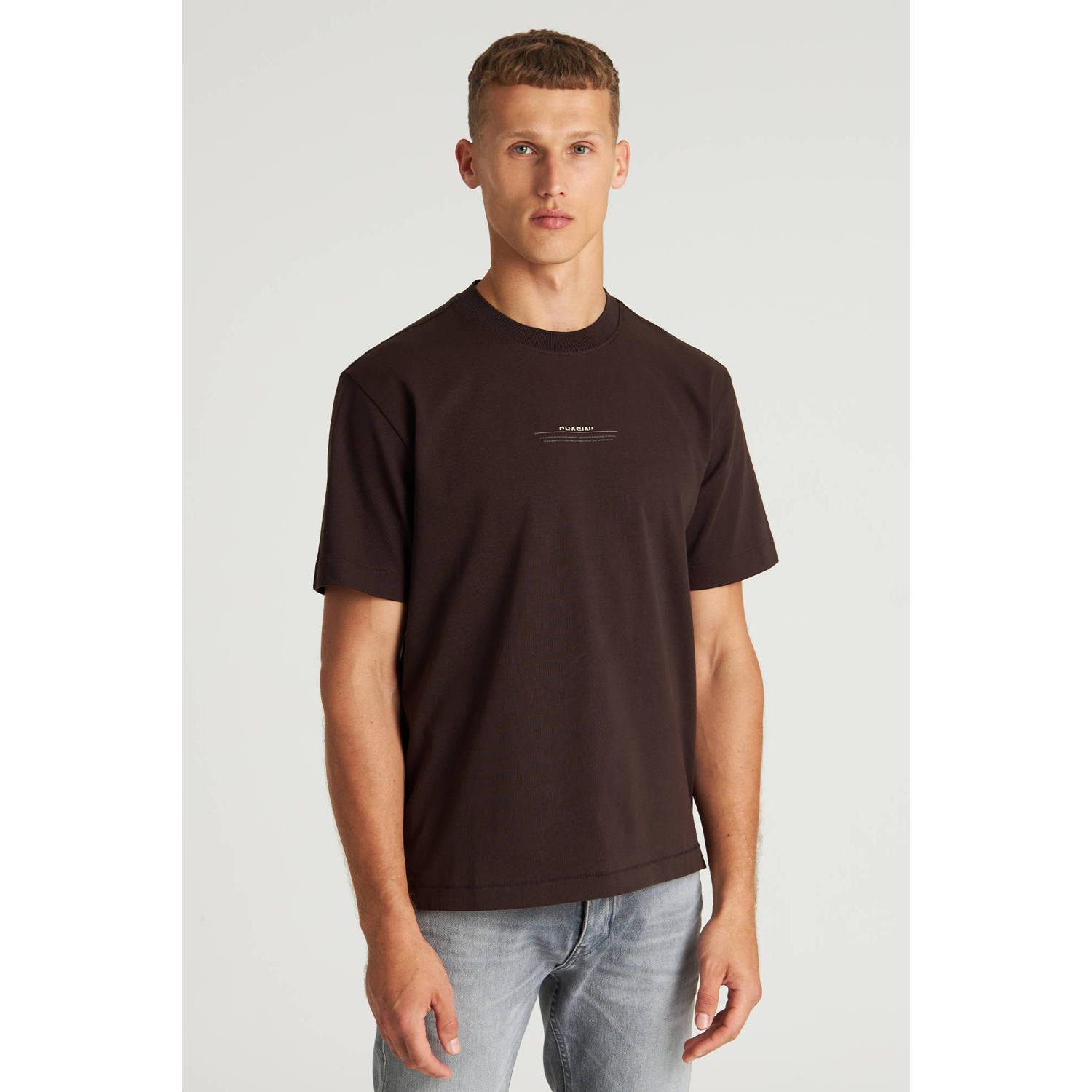 CHASIN' oversized T-shirt Trico met backprint bruin