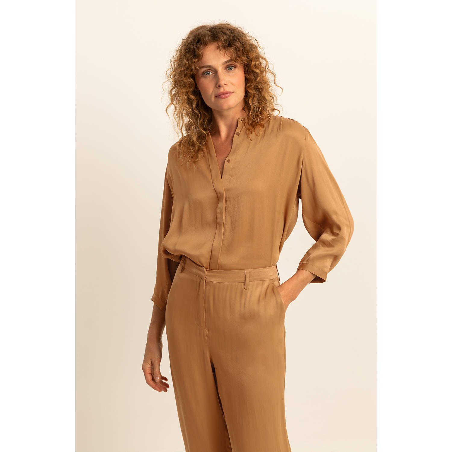 Expresso satijnen blouse camel