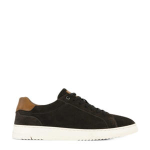   sneakers bruin