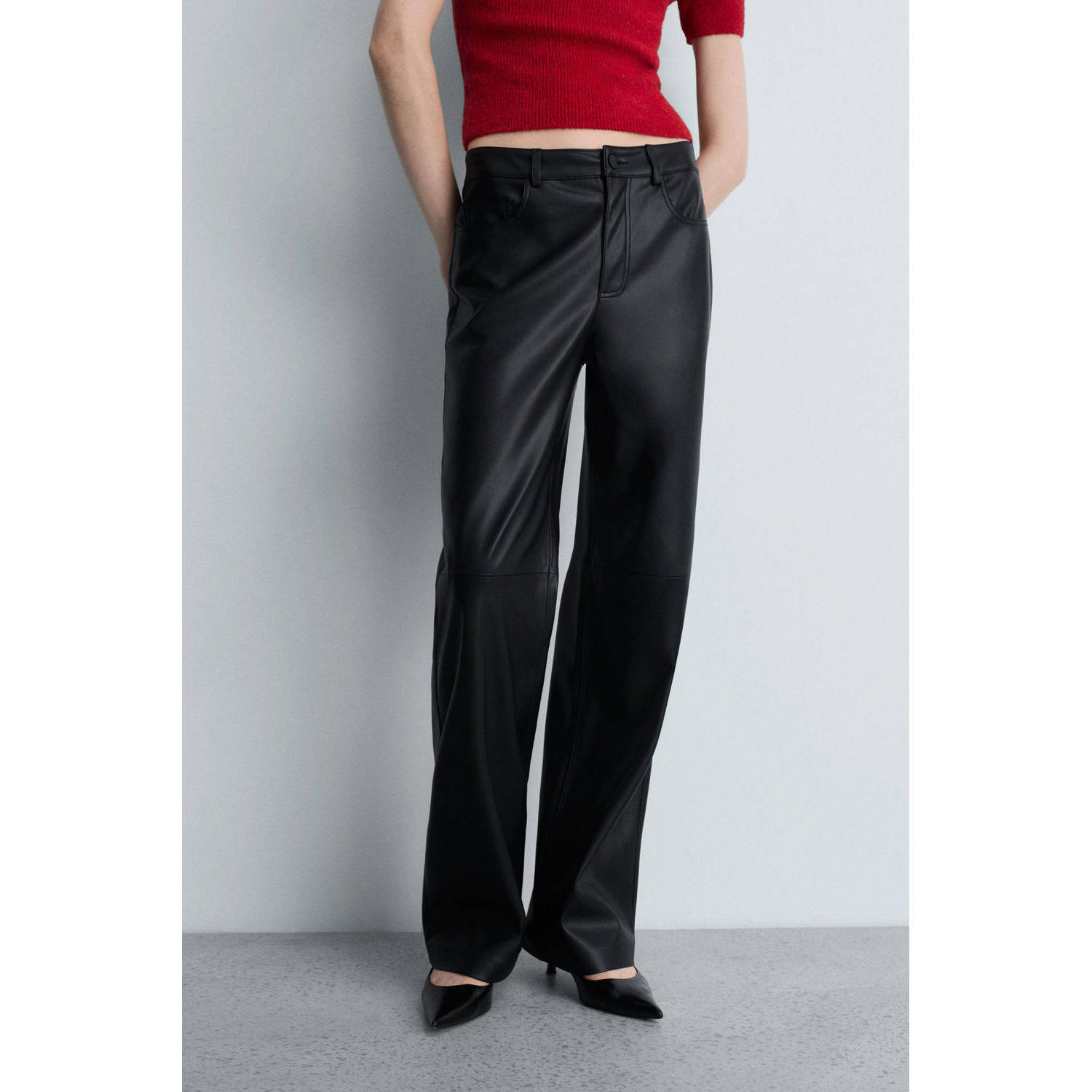 Mango coated straight fit broek zwart