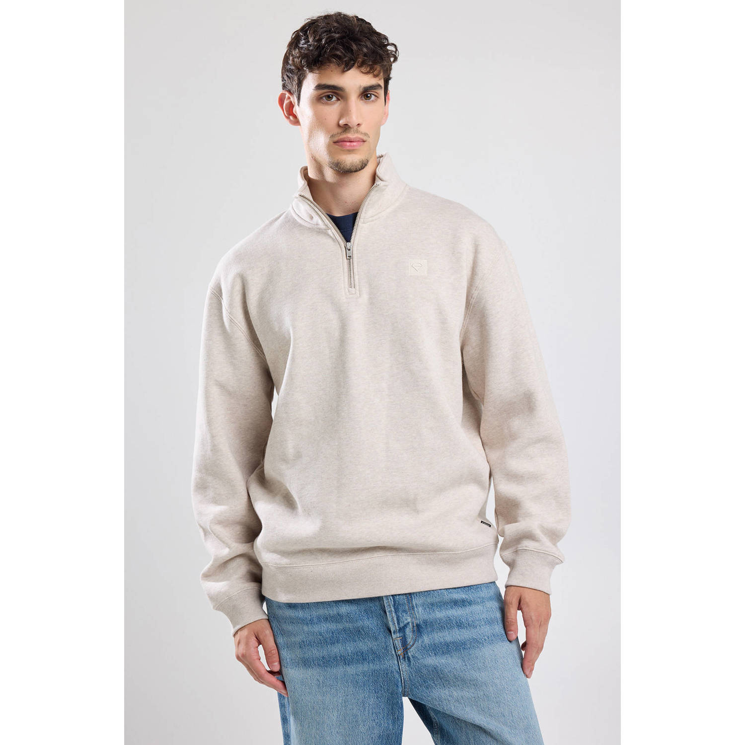America Today sweater ecru