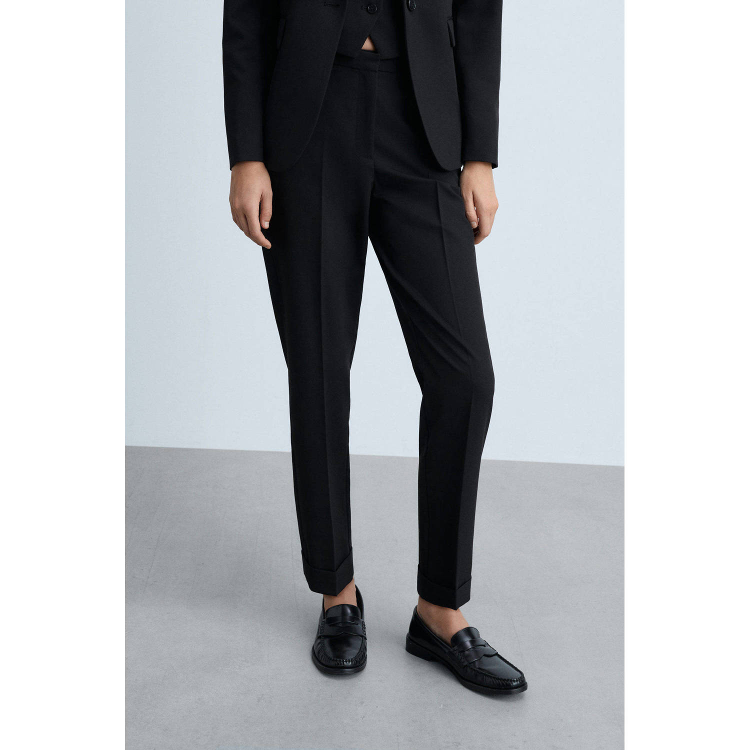 Mango high waist slim fit pantalon zwart