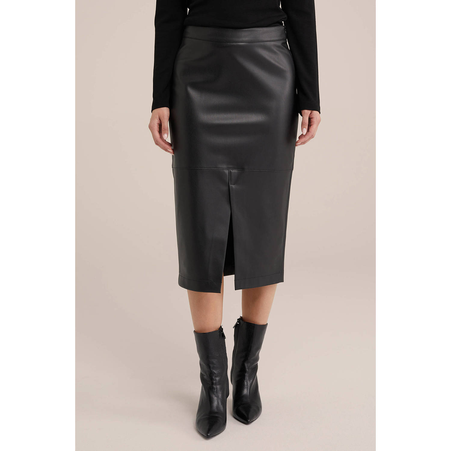 WE Fashion imitatieleren kokerrok zwart