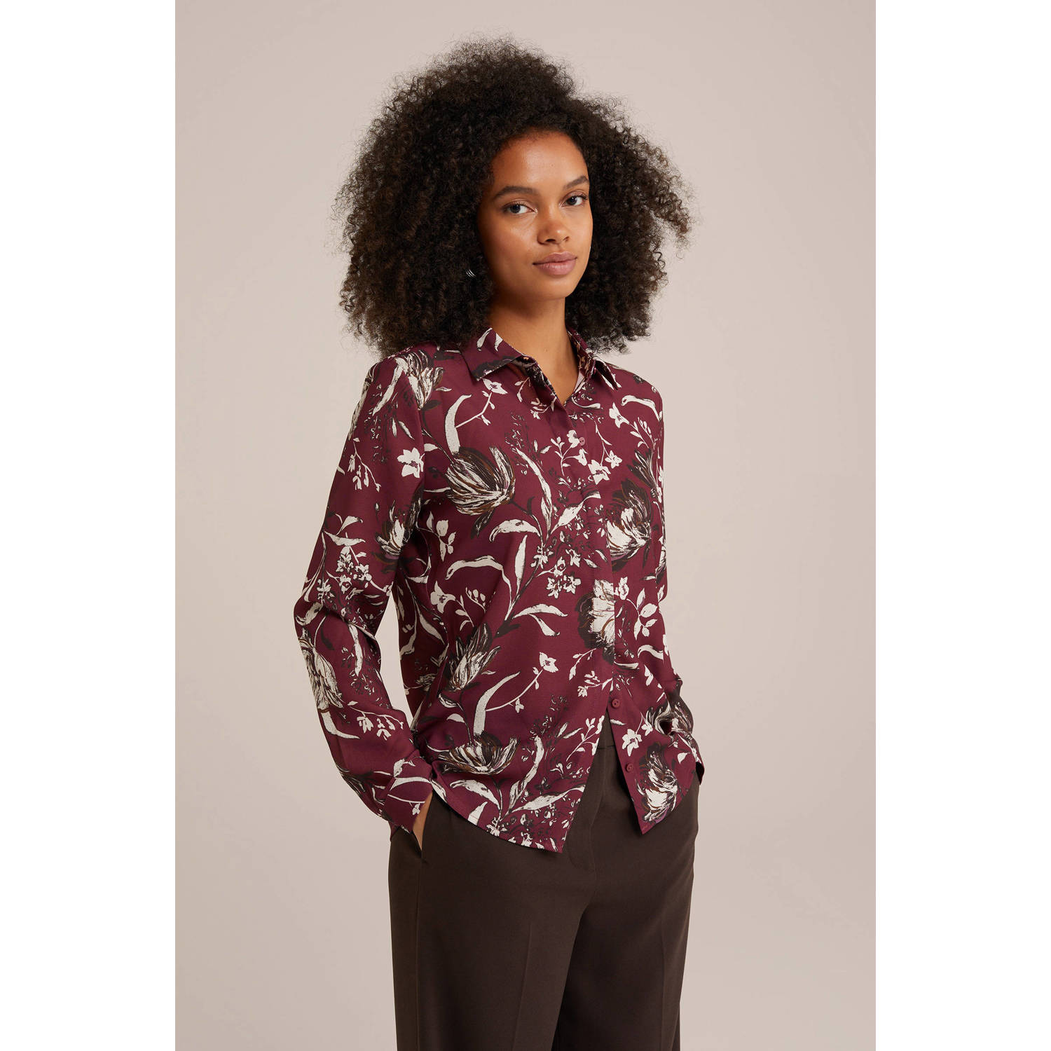WE Fashion blouse met bloemenprint donkerrood wit bruin