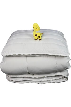 starterset Kids synthetisch 4-seizoenen dekbed (140x200 cm) + kussen + knuffel
