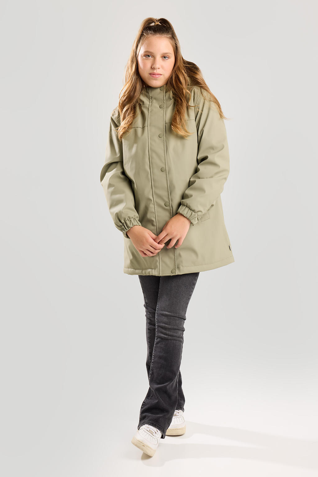 Beige meisjes America Today regenjas van polyester met effen, lange mouwen, capuchon en rits- en drukknoopsluiting