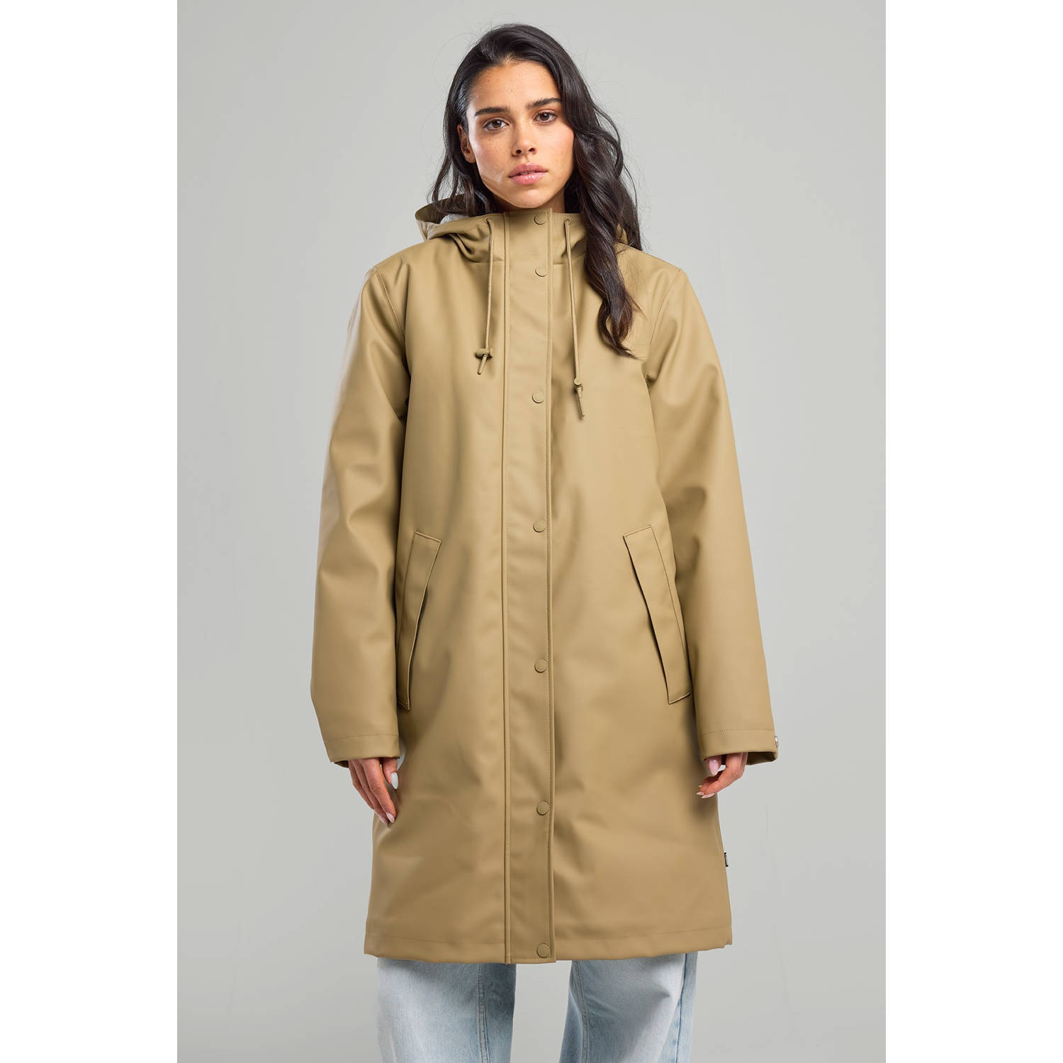 America Today regenjas camel