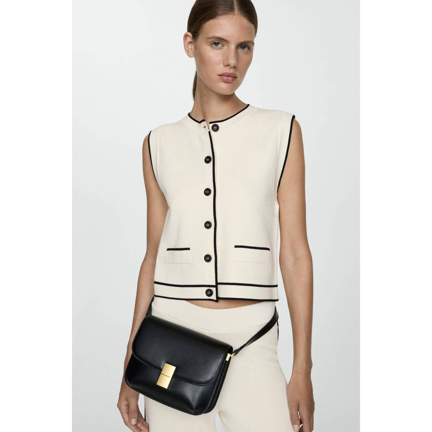 Mango top met contrastbies beige zwart