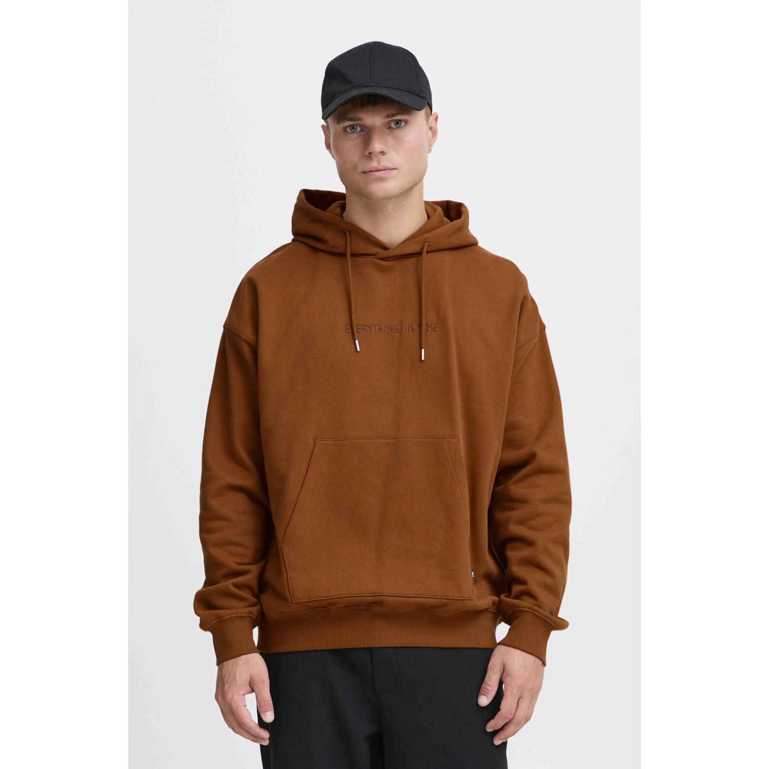 Solid hoodie bruin