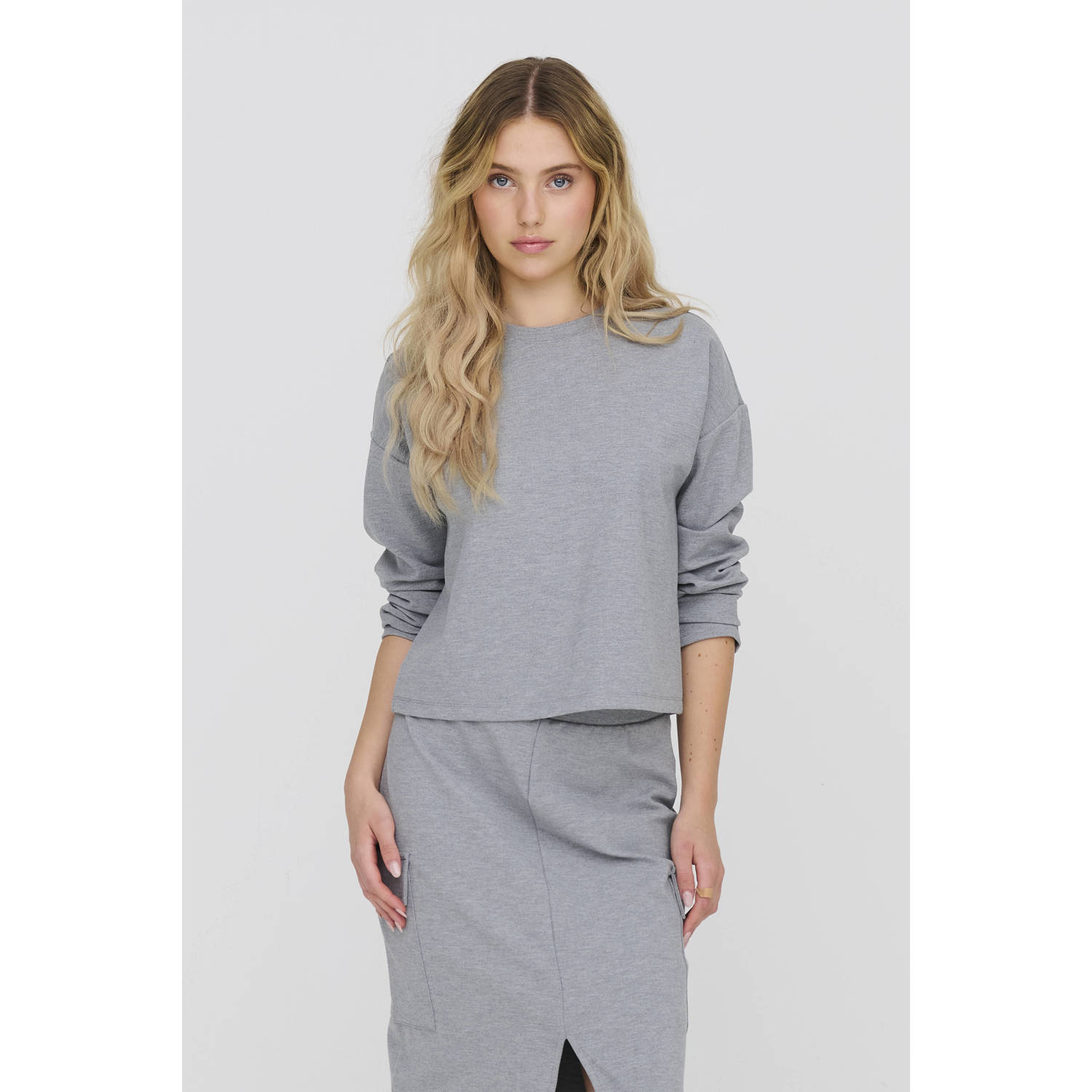 JDY Shelly Sterk x Wehkamp jersey sweater SANDRA grijs melange
