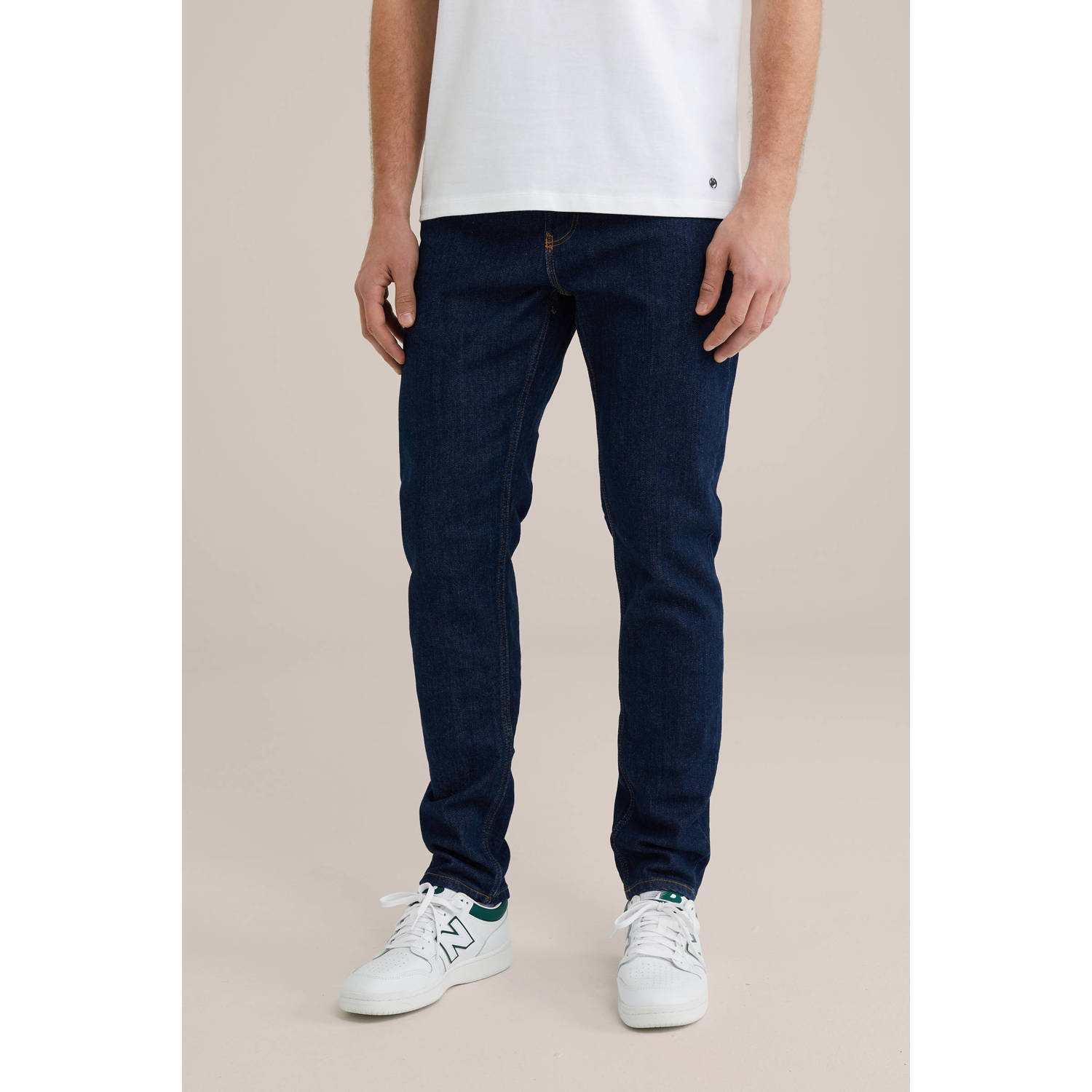 WE Fashion WE Fundamentals slim fit jeans 'rain ready' donkerblauw