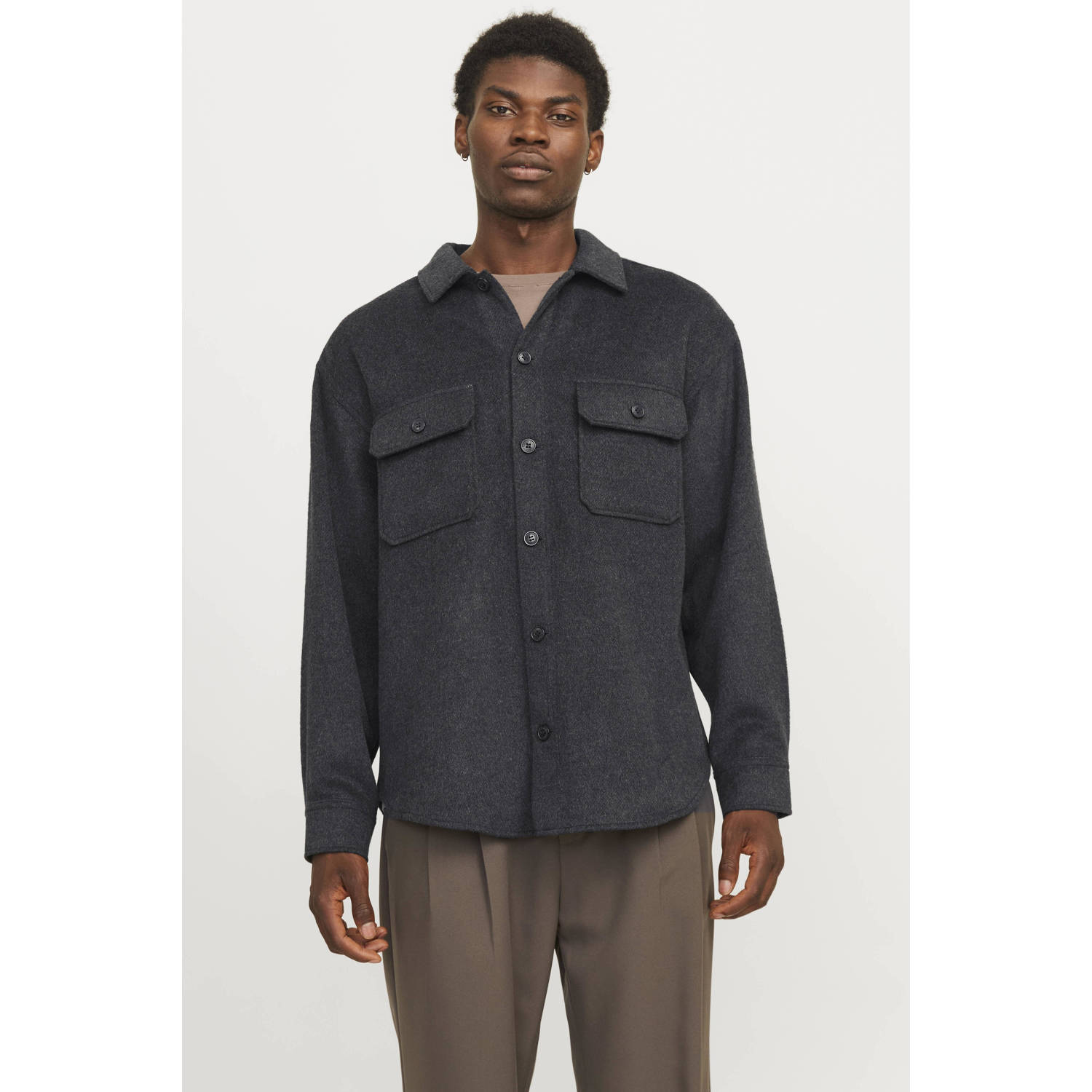 JACK & JONES ESSENTIALS loose fit overshirt JJEBRADLEY OLLIE met wol zwart