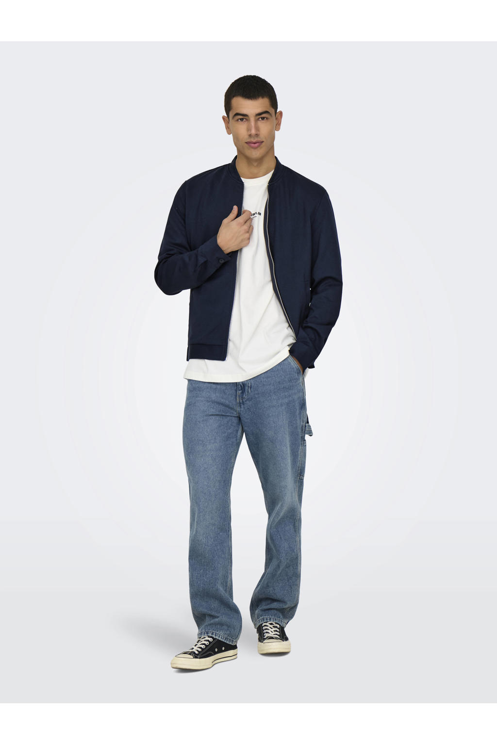 Donkerblauwe heren ONLY & SONS bombersweat van viscose met effen, lange mouwen, opstaande kraag en ritssluiting