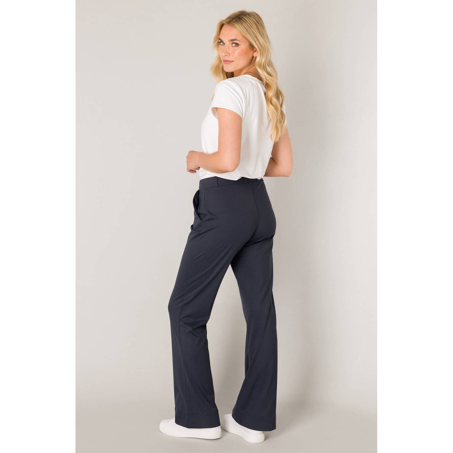 Base Level regular waist flared broek donkerblauw