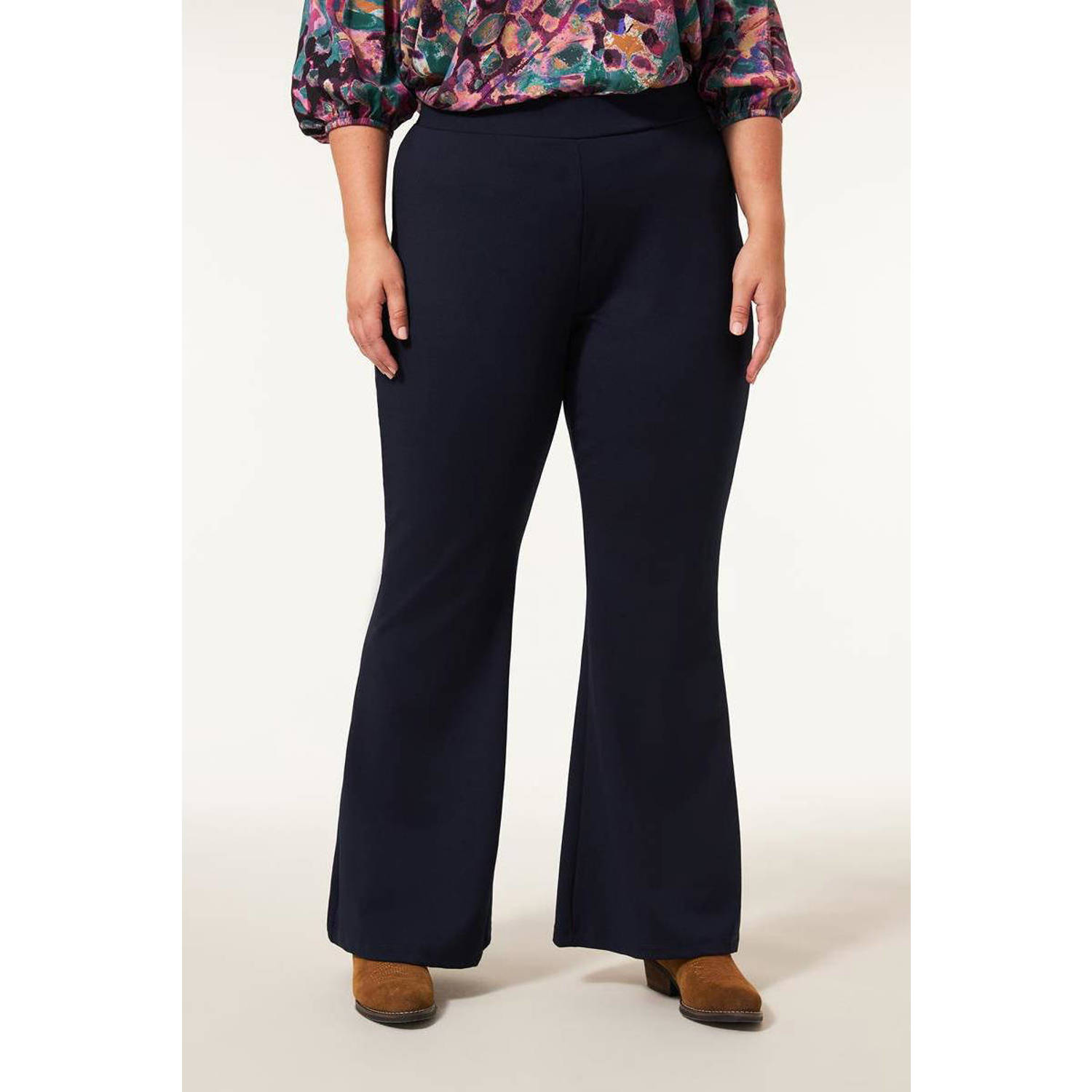 Miss Etam Plus flared broek Mara donkerblauw