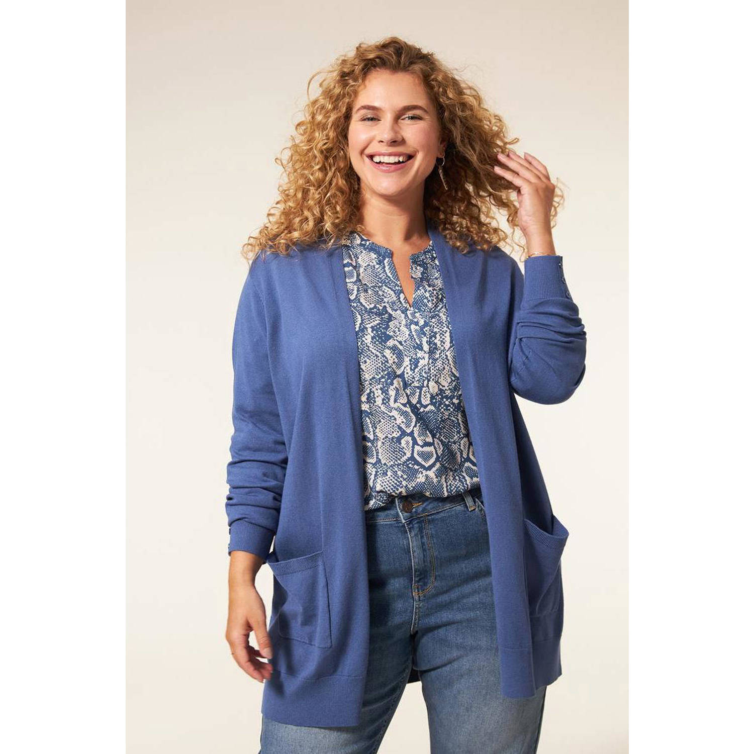 Miss Etam Plus fijngebreid vest Senna blauw