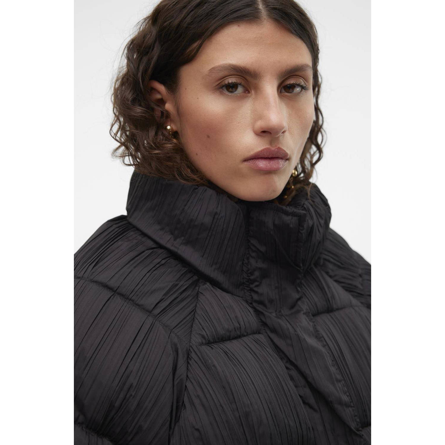 VERO MODA gewatteerde winterjas VMSIRI SHORT JACKET GA zwart