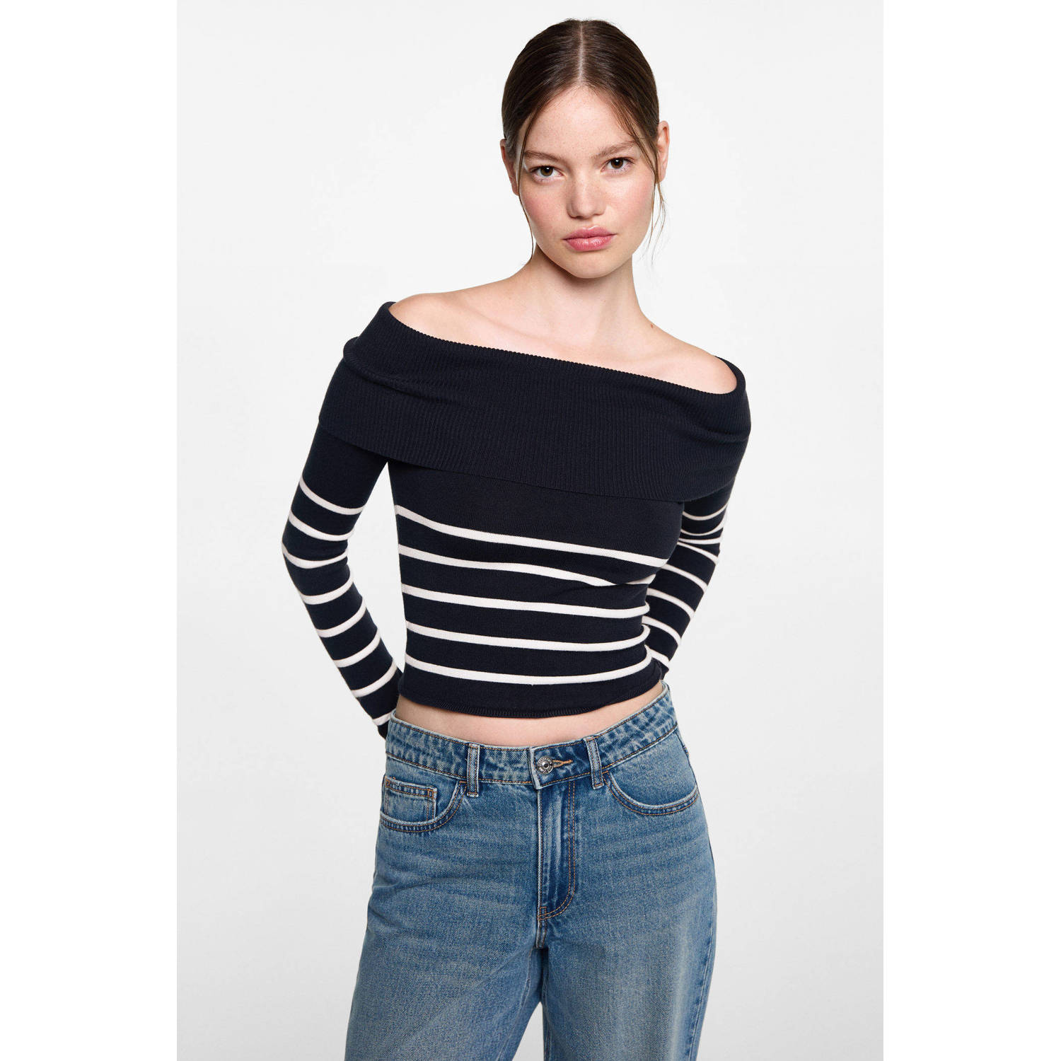 MANGO TEEN gebreide offshoulder trui marine wit