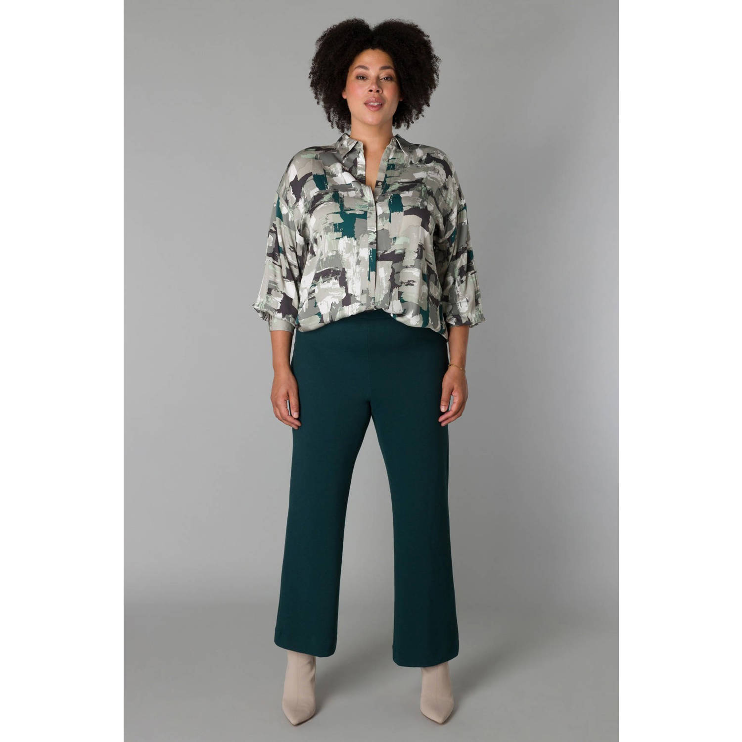 Yesta blouse met all over print groen ecru