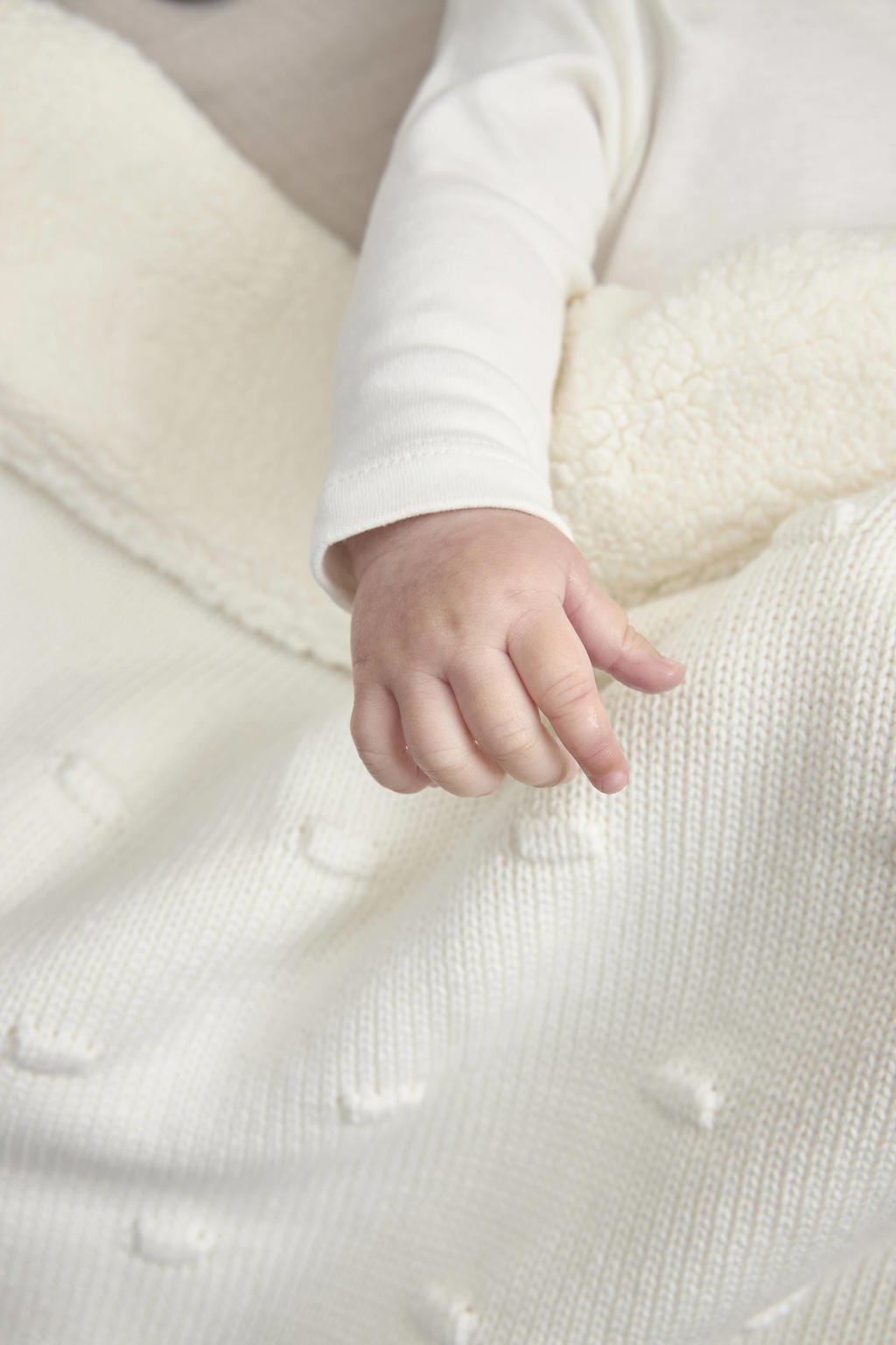 Meyco wiegdeken Knots met teddy wit