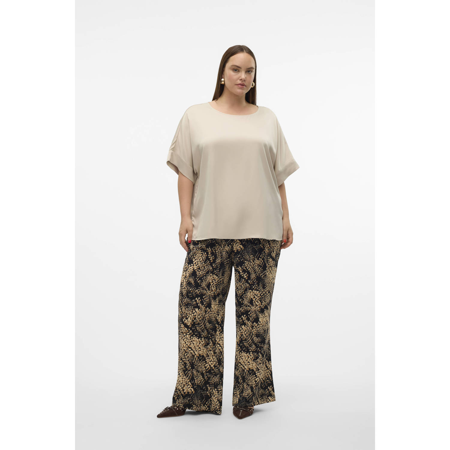VERO MODA CURVE high waist wide leg broek VMCOFREYA met all over print bruin zwart