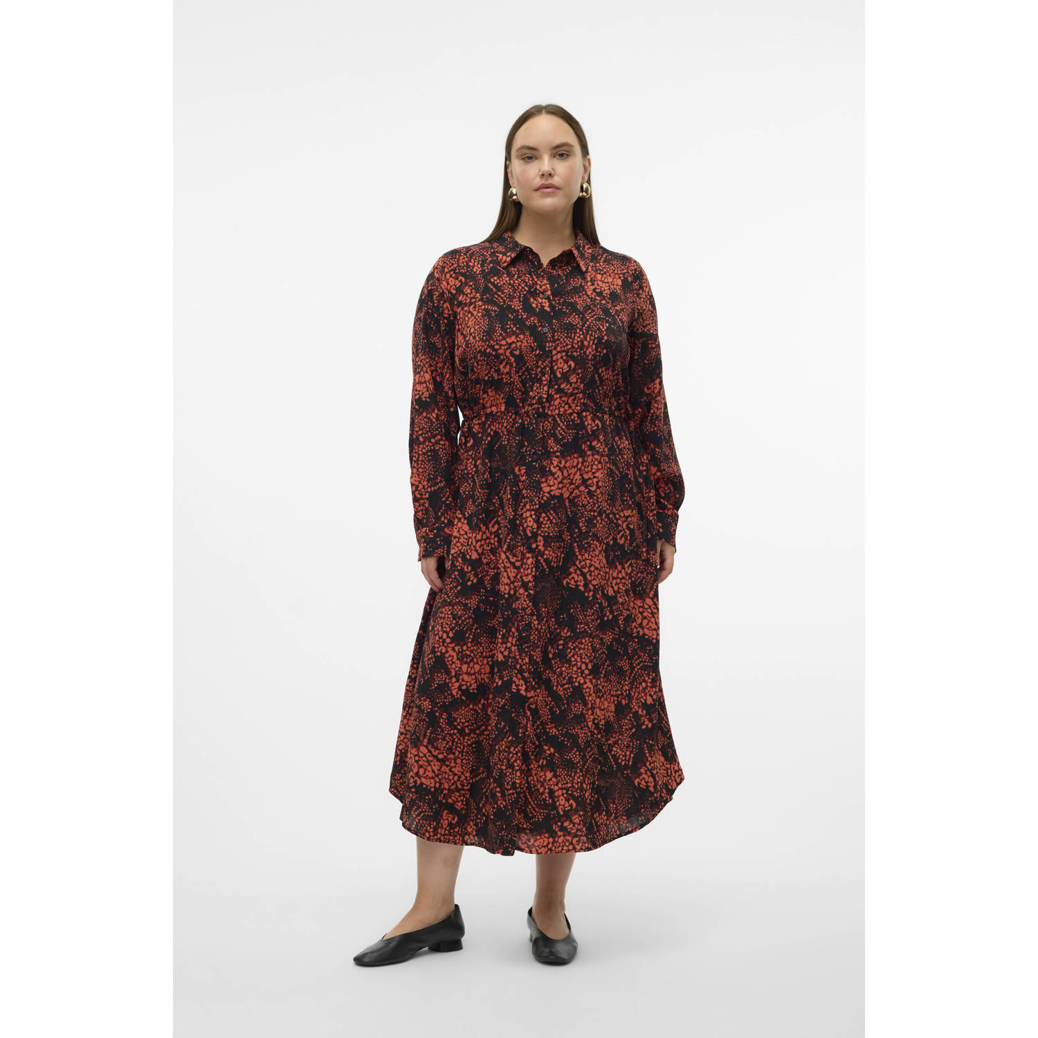 VERO MODA CURVE maxi blousejurk VMCOFREYA met all over print en ceintuur roodbruin zwart