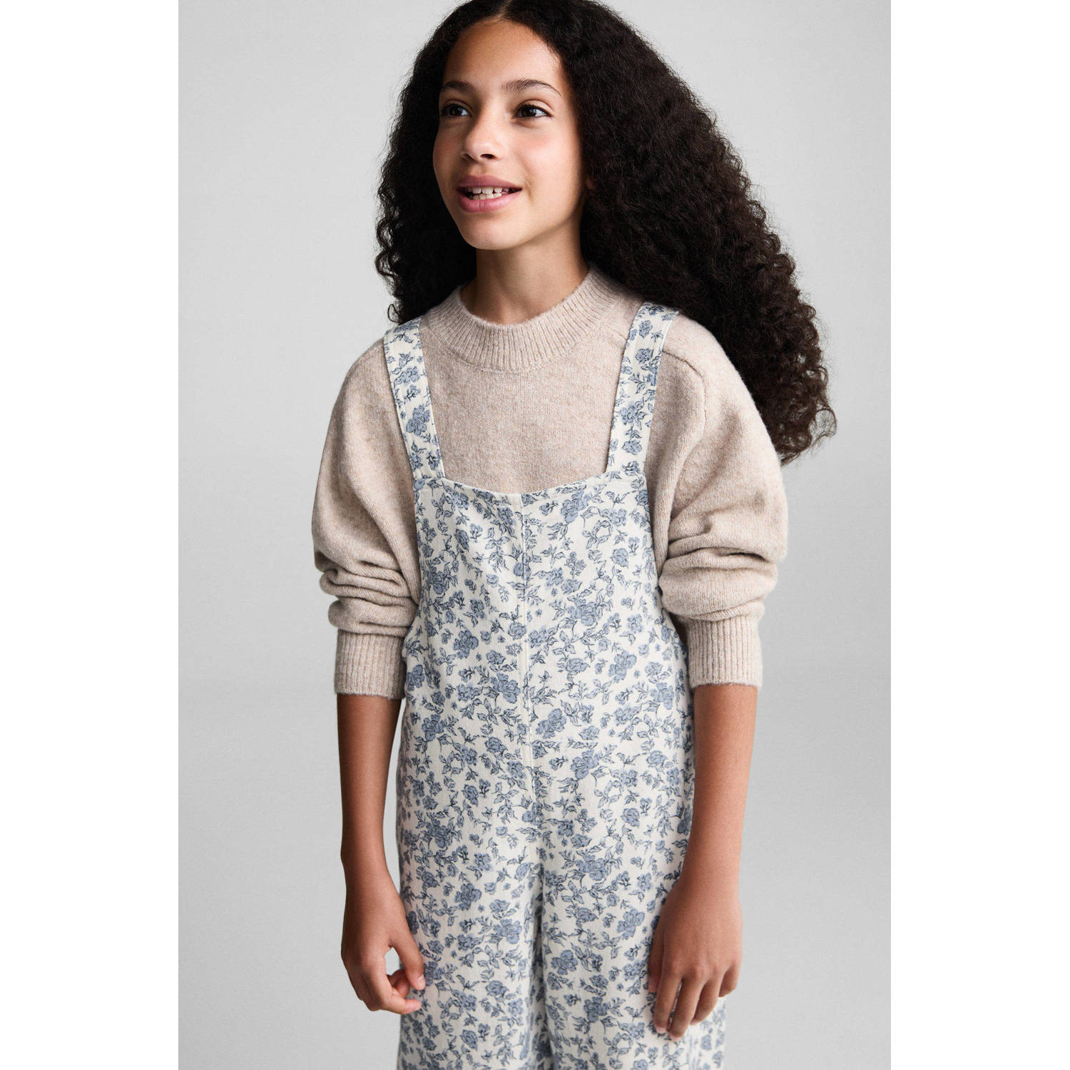 Mango Kids gebloemde tuinbroek blauw wit