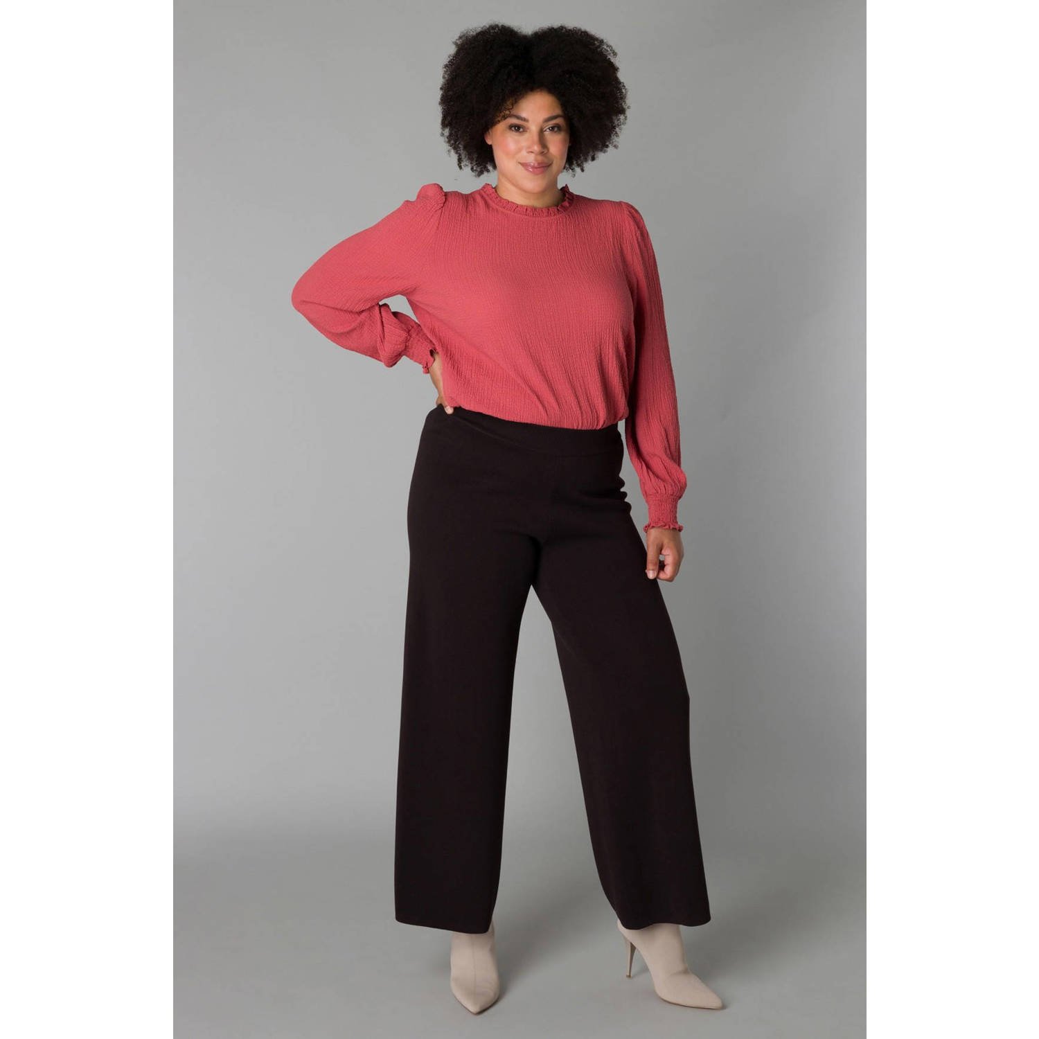 Yesta straight fit broek donkerbruin