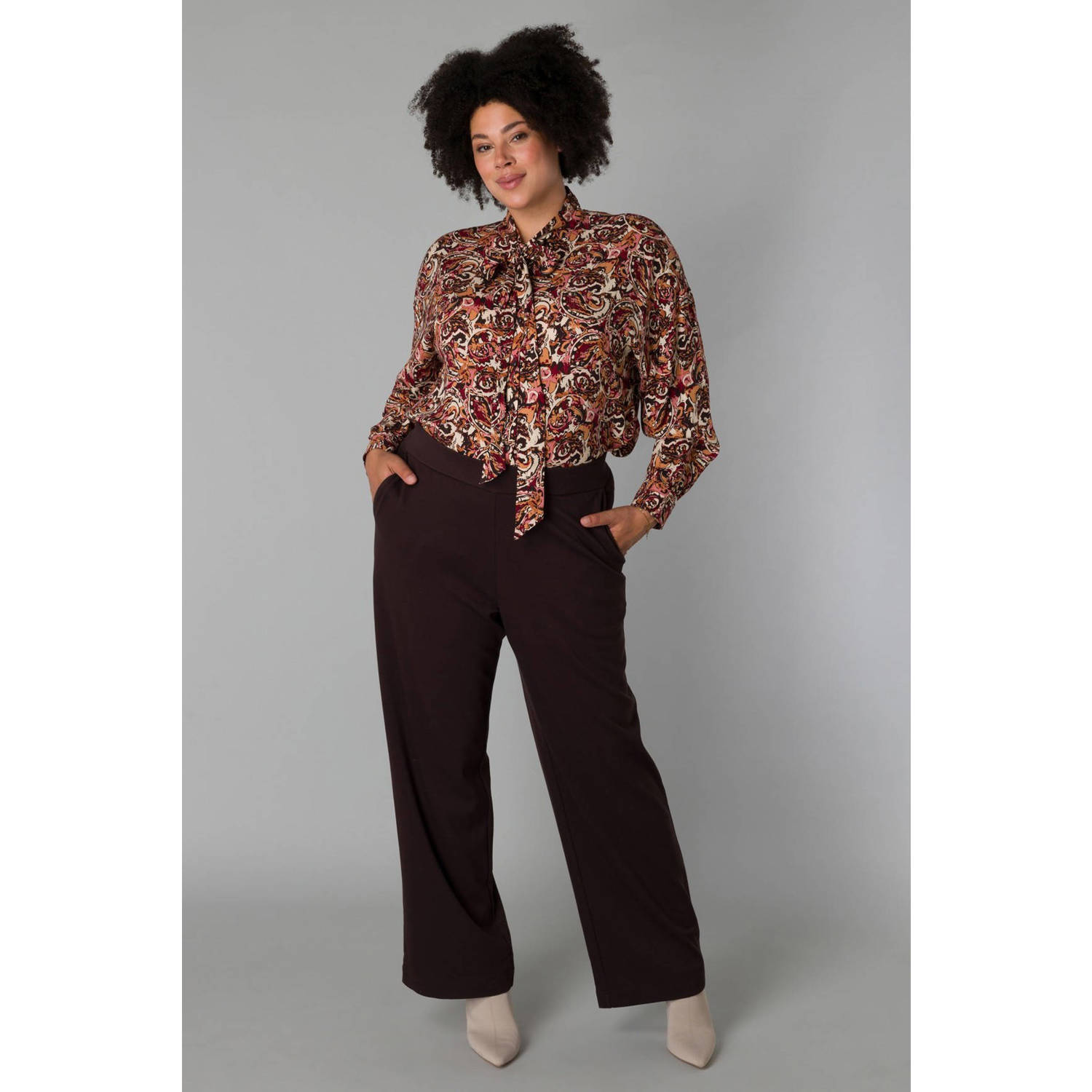 Yesta straight fit broek donkerbruin