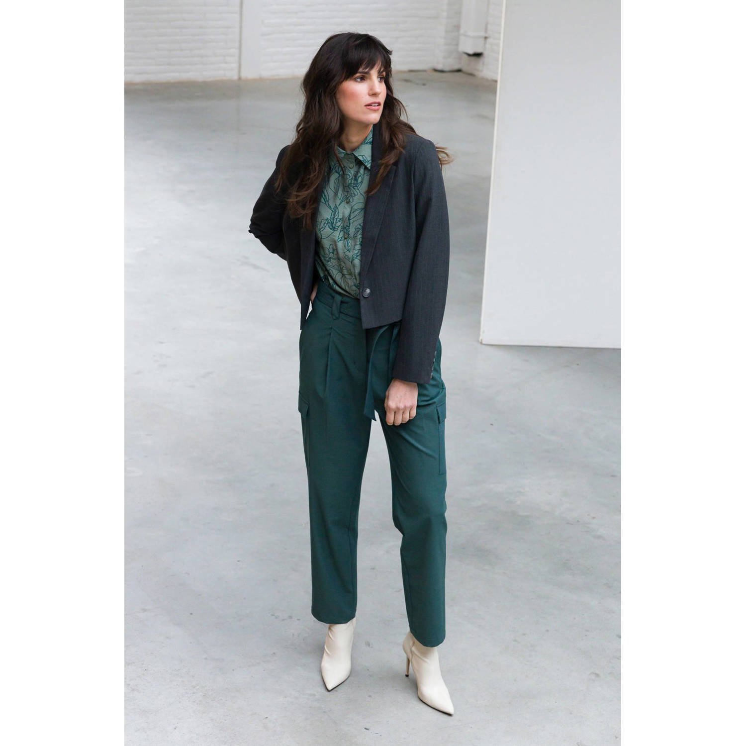 Yest cropped blazer met krijtstreep antraciet