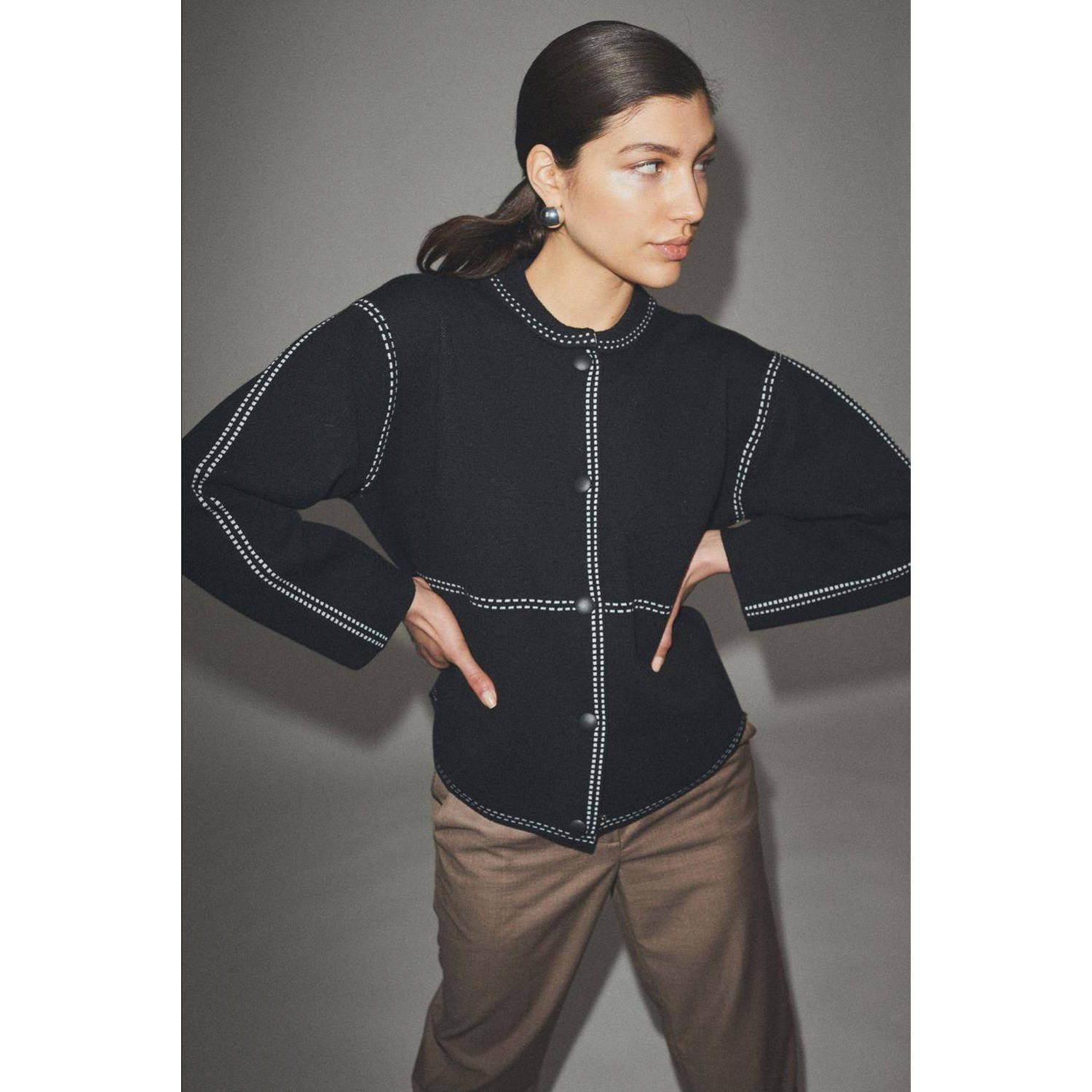Y.A.S vest zwart met wit stiksel YASJENA