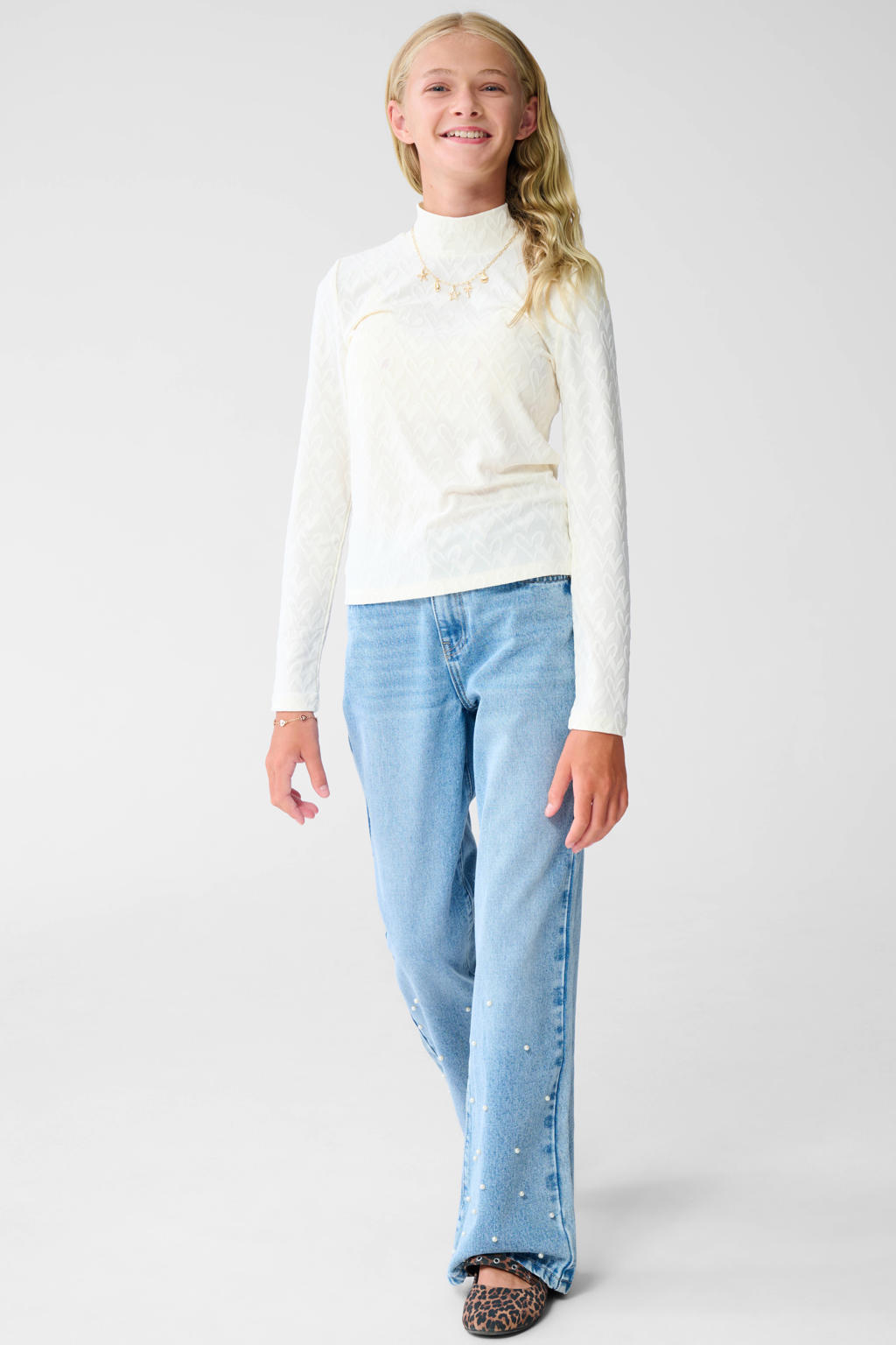 Ecru meisjes Shoeby longsleeve en textuur van polyester met hartjesprint, lange mouwen en ronde hals