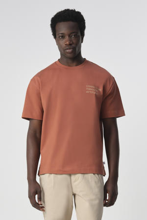 T-shirt roodbruin