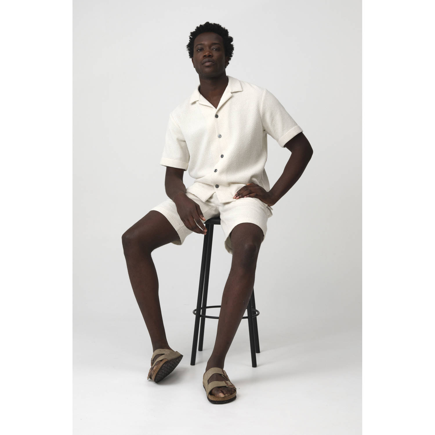 J.C. Rags regular casual short met textuur ecru