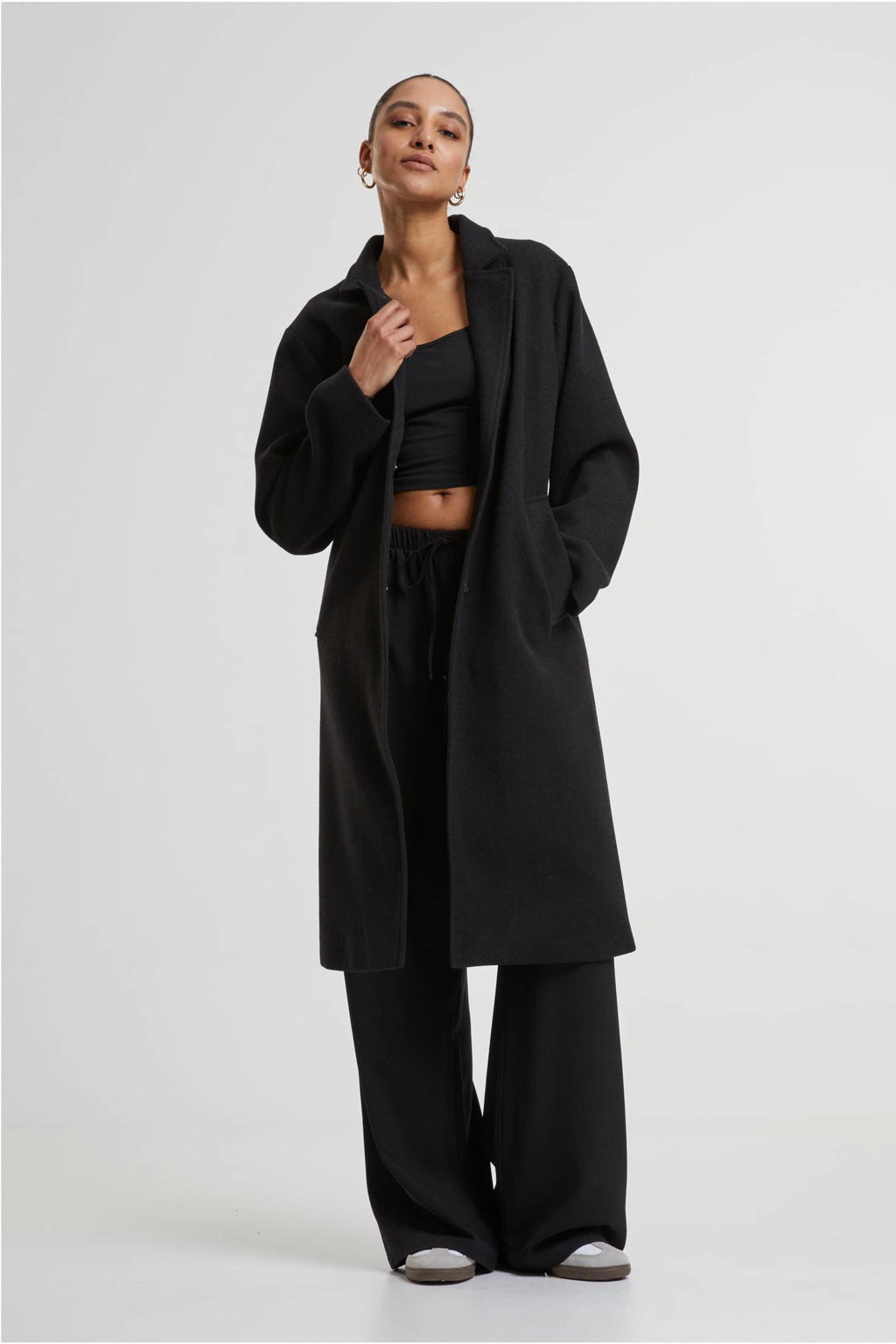Zwarte dames Urban Classics Curvy manteljas van polyester met effen, lange mouwen, reverskraag en knoopsluiting