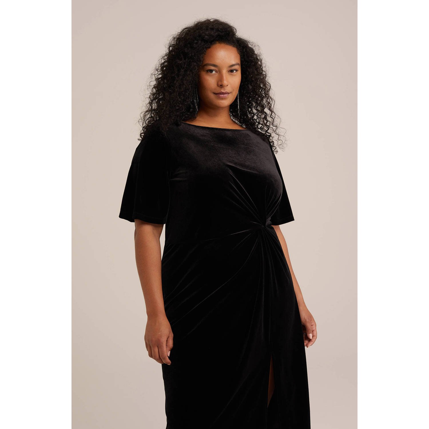 WE Fashion Curve fluwelen jurk zwart