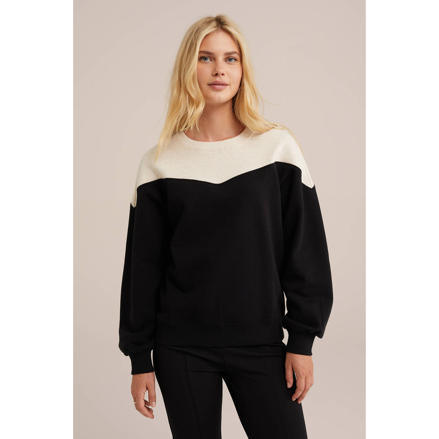 WE Fashion sweater zwart