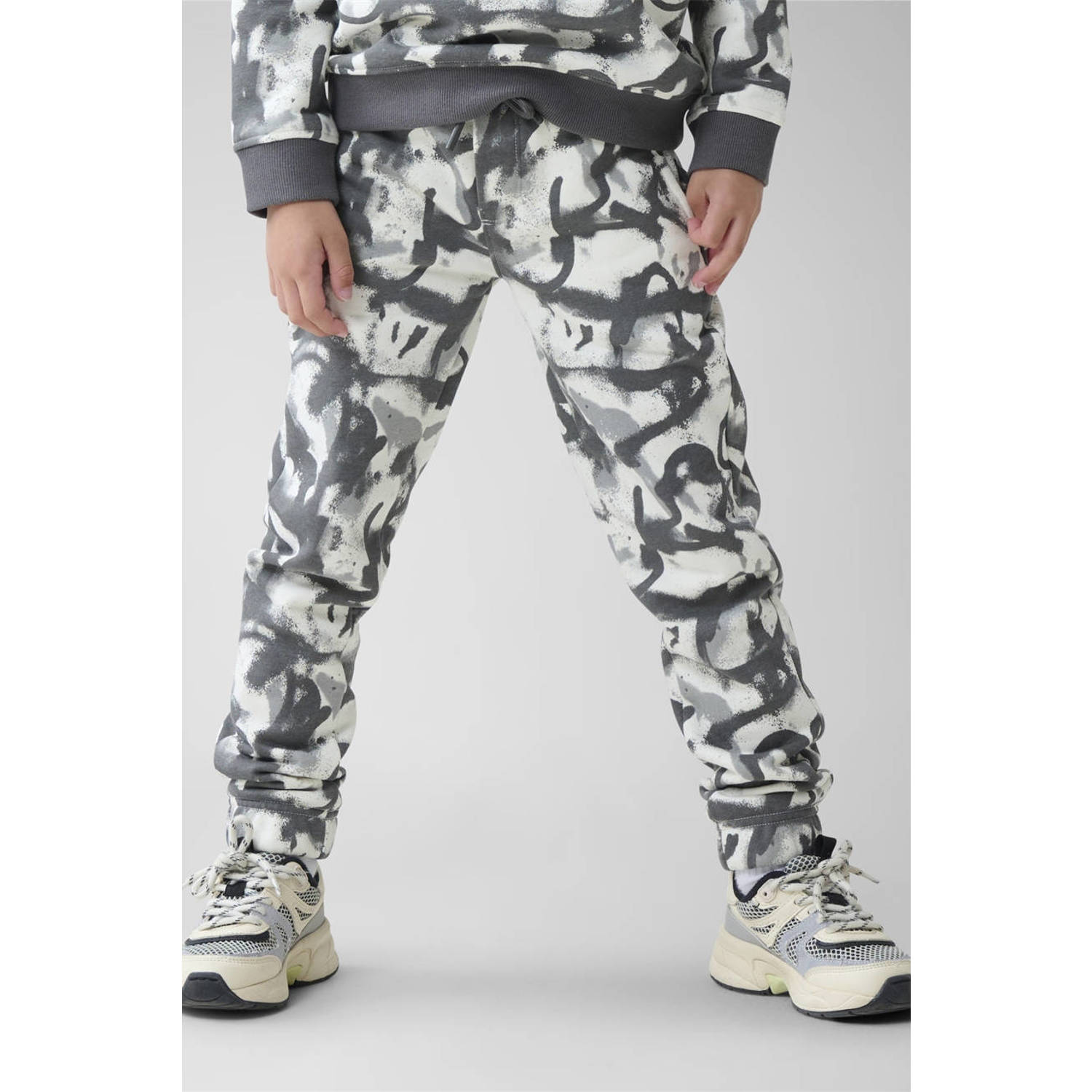 Shoeby regular fit broek met all over print grijs wit