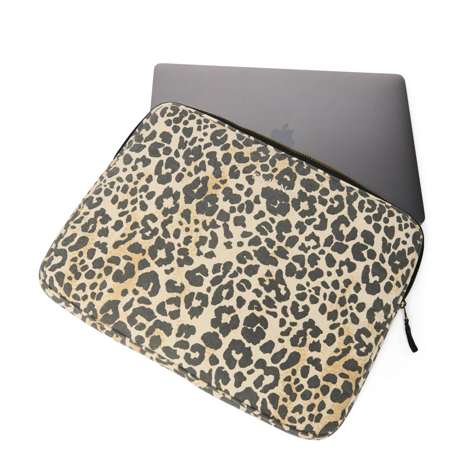 Studio Noos 15 inch laptopsleeve Soft Cotton Leopard beige zwart