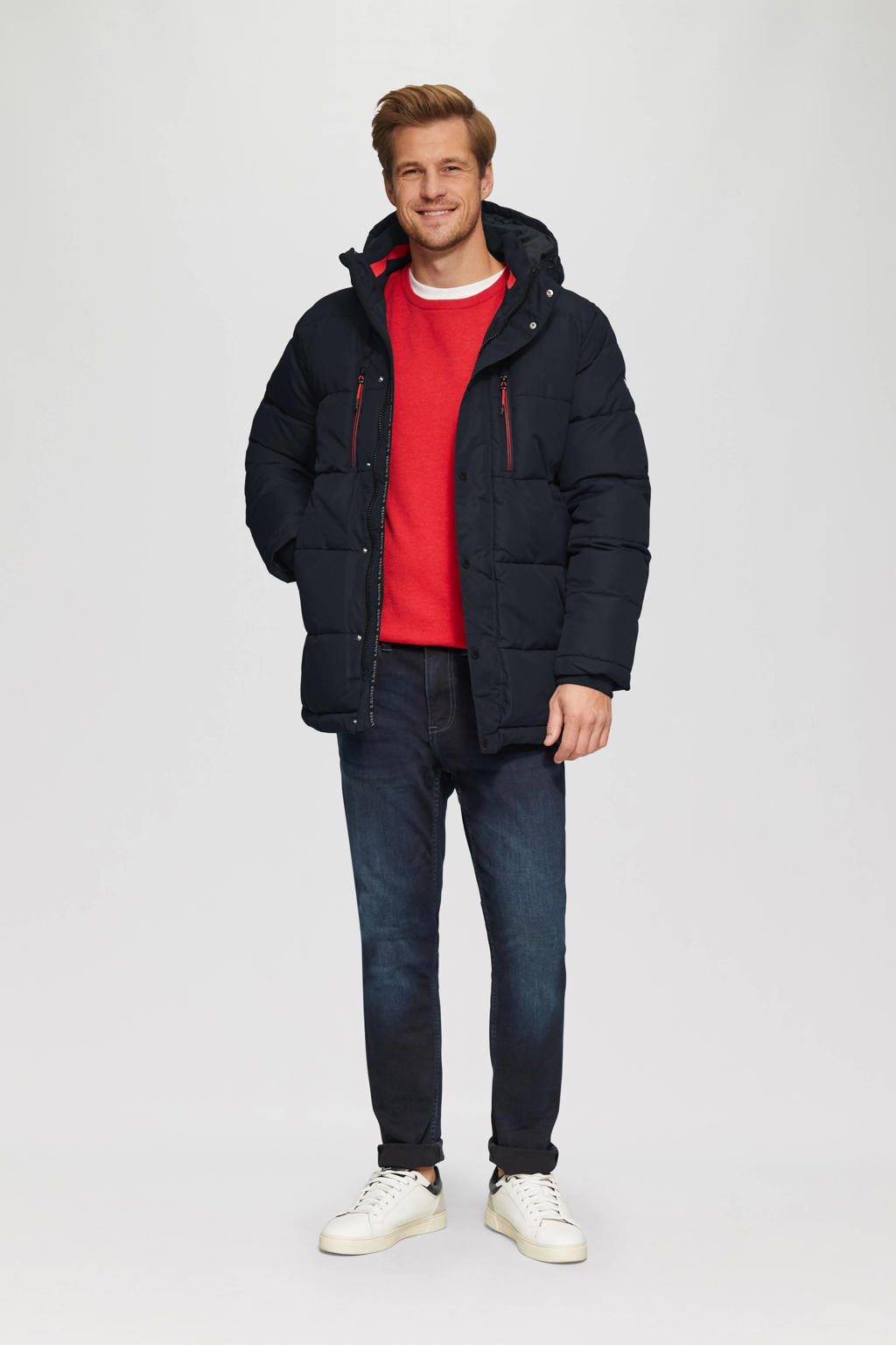 Donkerblauwe heren s.Oliver gewatteerde jas van polyester met effen, lange mouwen, capuchon, rits- en drukknoopsluiting en doorgestikte details