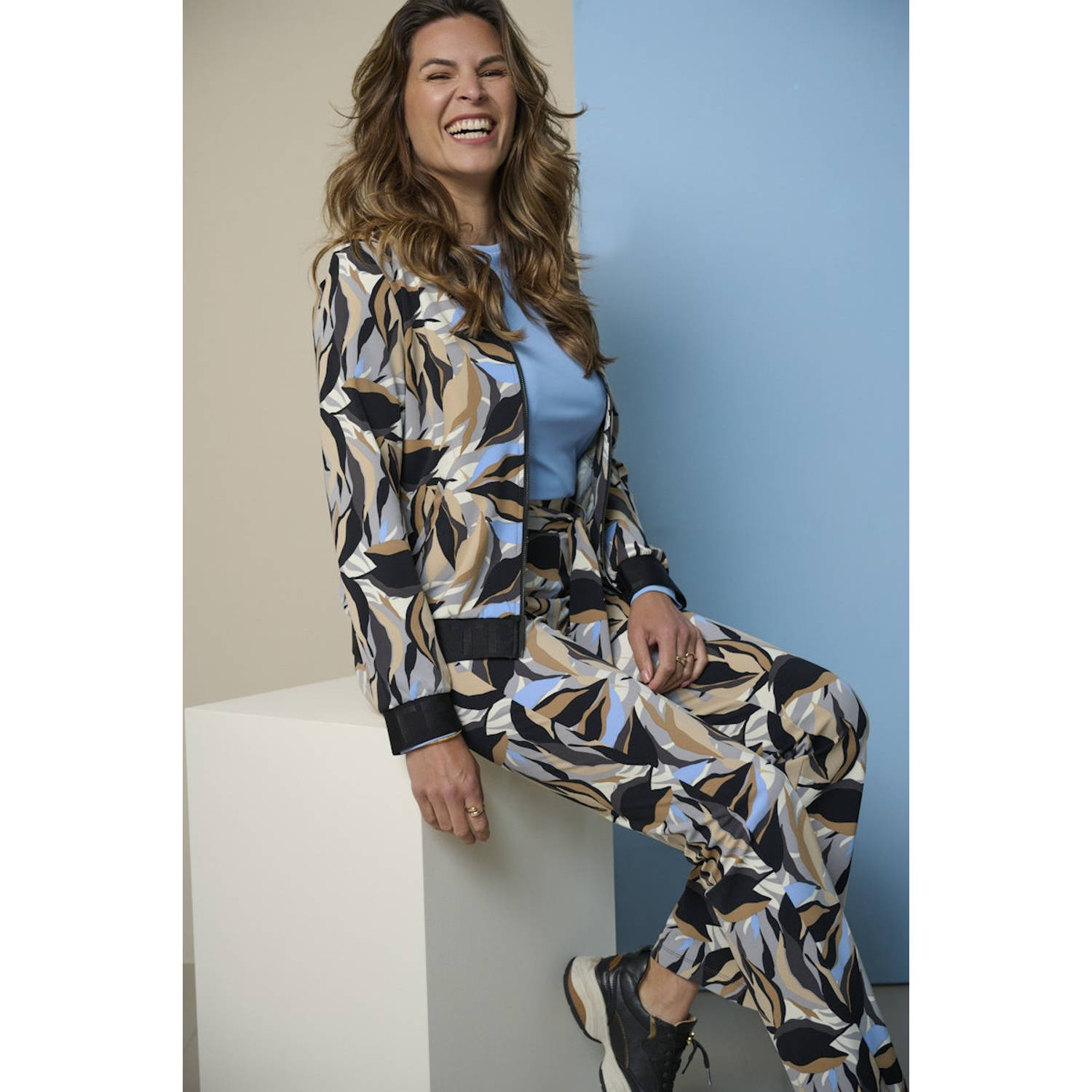 Zoso jasje Jenny met grafische print zwart beige lichtblauw