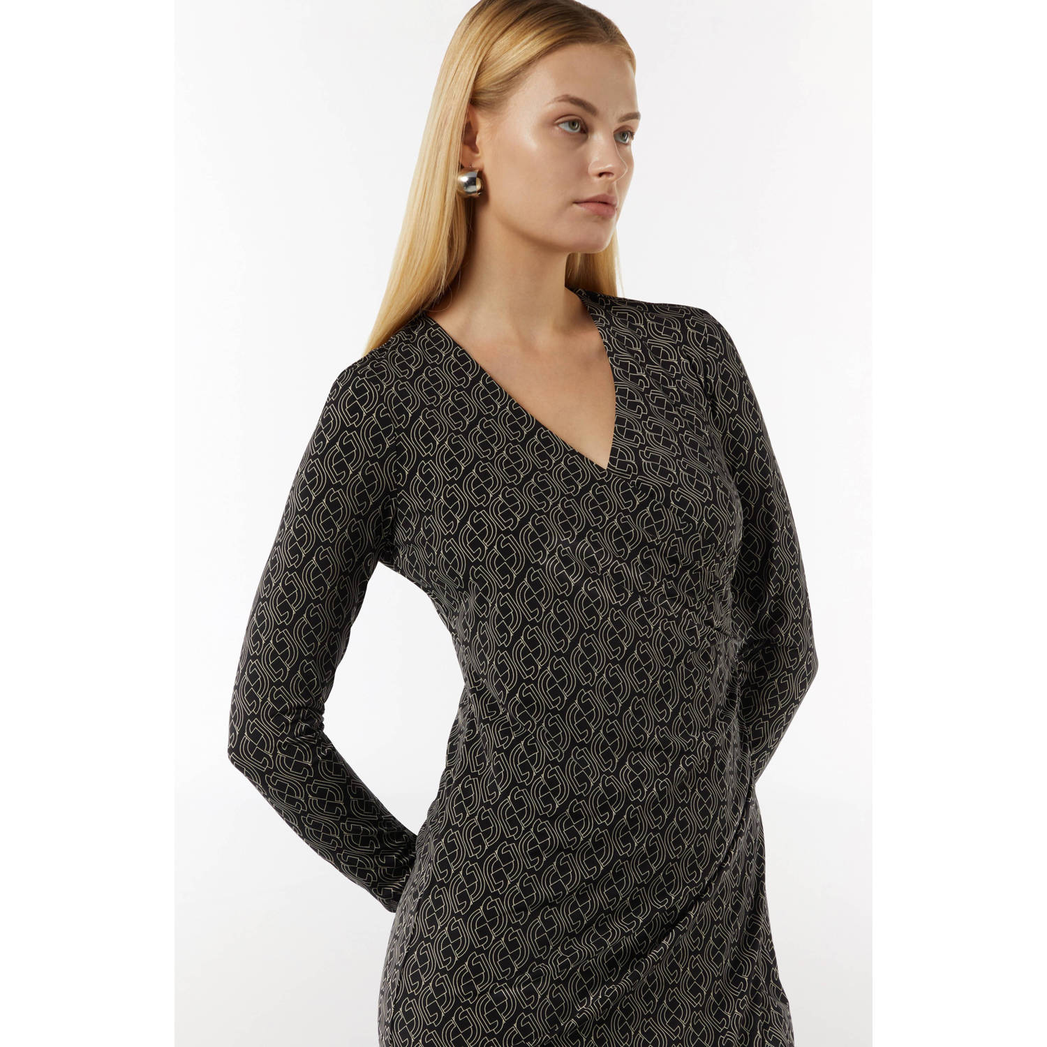 Comma jurk met all over print en plooien zwart wit
