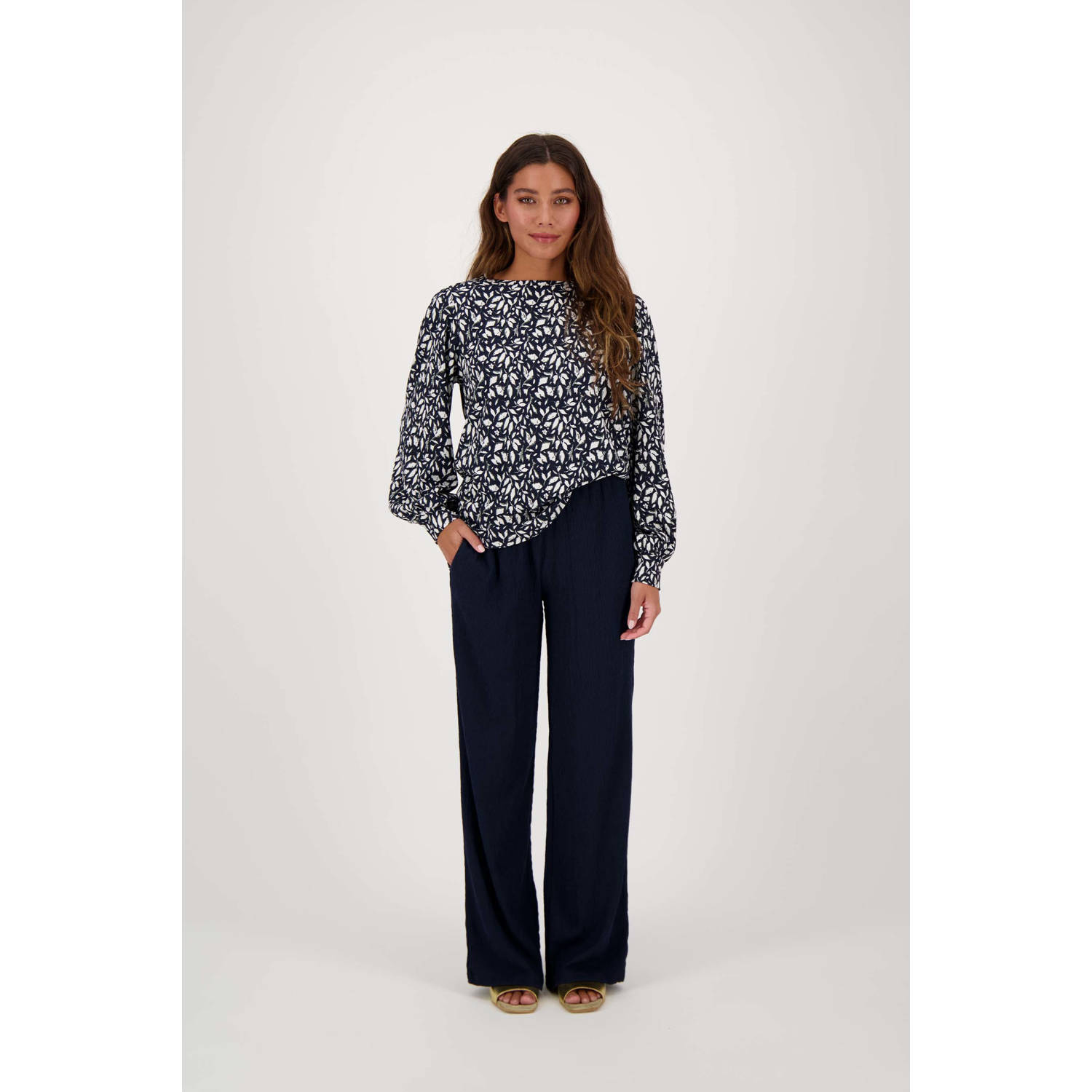 Zusss blousetop met bladprint donkerblauw