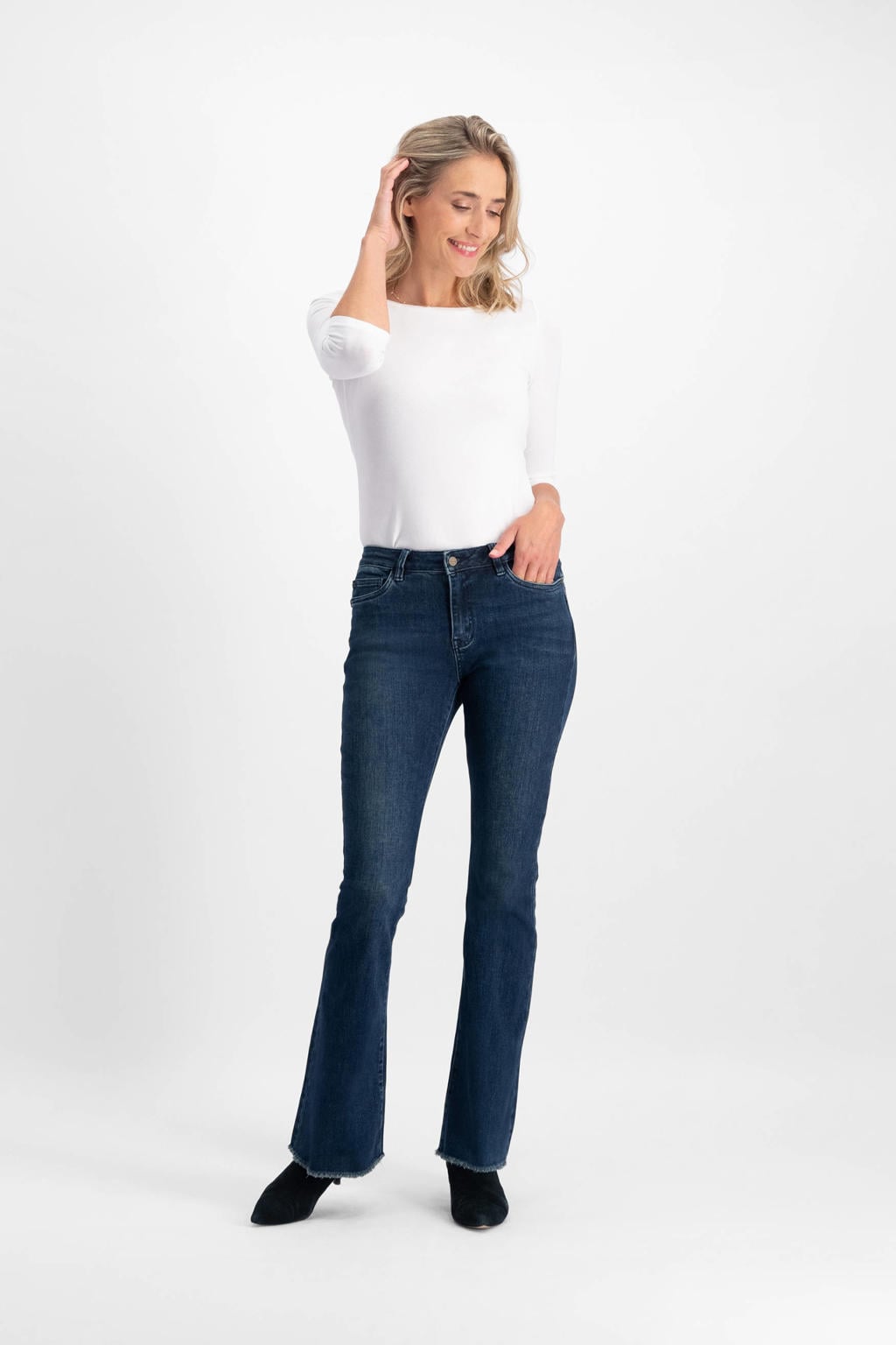 Dark blue denim dames Florez flared jeans Florez dark blue van denim met rits- en knoopsluiting en effen