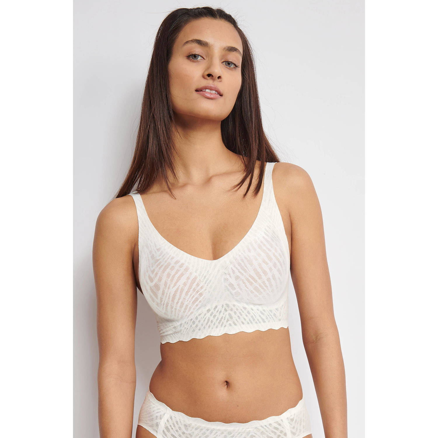 Sloggi ZERO Feel naadloze voorgevormde bralette gebroken wit