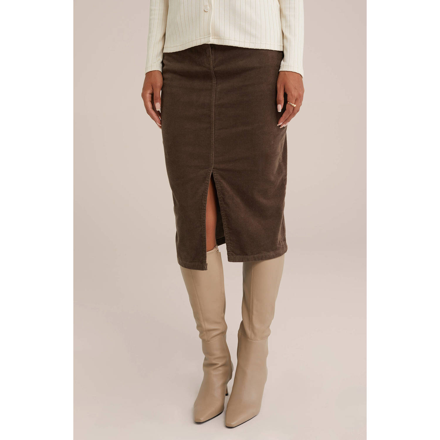 WE Fashion corduroy midi rok bruin